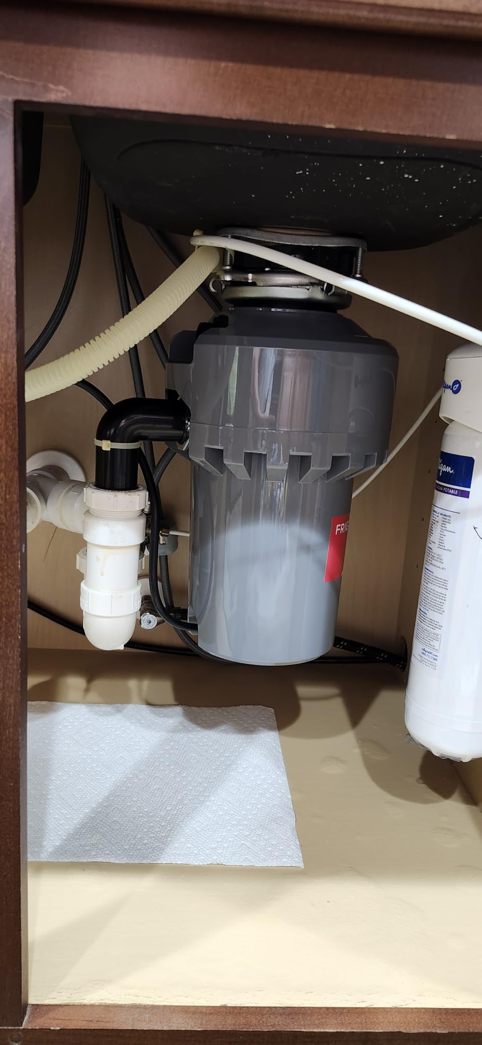 Frigidaire FF13DISPC1 1.25 HP Corded Garbage Disposal for Kitchen Sinks customer photo 2
