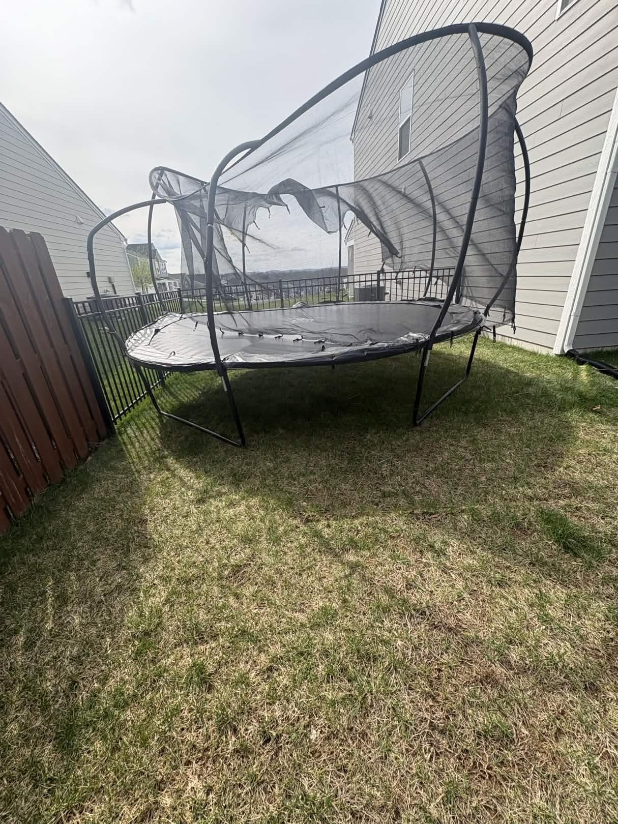 Jumpzylla Outdoor Trampoline with Net for Kids 8FT 10FT 12FT 14FT 15FT 16FT customer photo 2