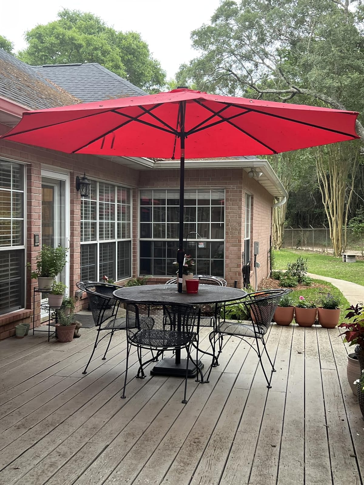 Yaheetech 9FT Solar Patio Umbrella w/Push Button Tilt & Crank, Tan customer photo 1