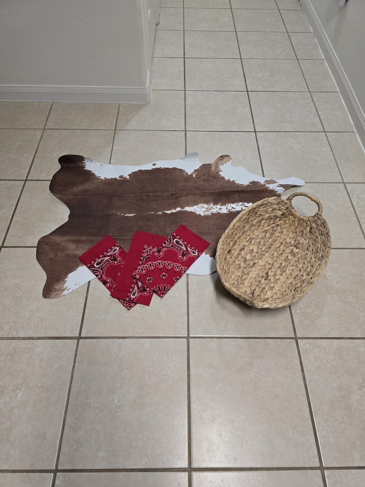 HOMORE Cowhide Rug, Small Cow Print Rug for Bedroom Living Room 43x27 Inch customer photo 1