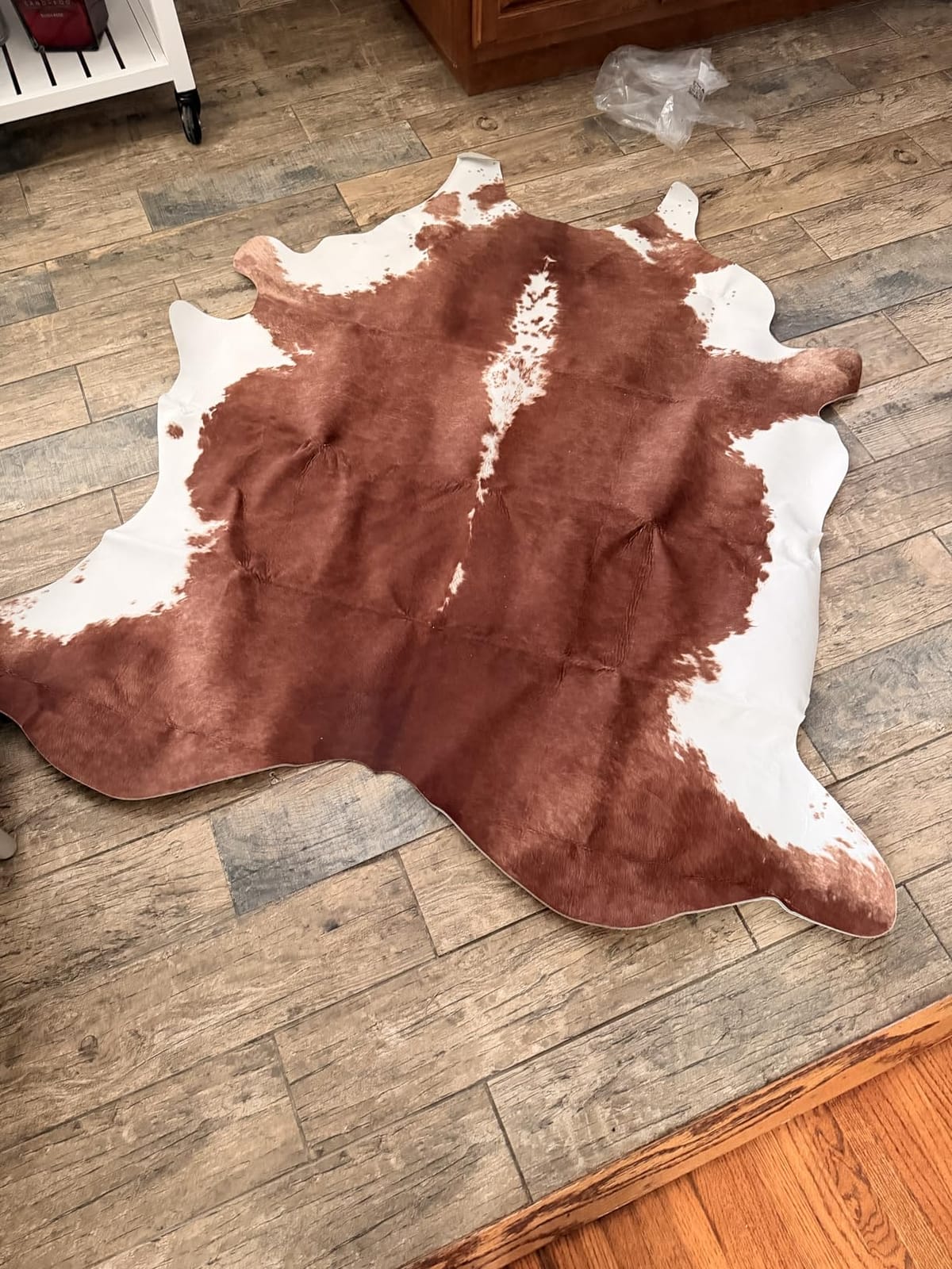 BENRON Faux Cowhide Rug, Cow Print Rug for Living Room Bedroom 4.6x5.2ft customer photo 2
