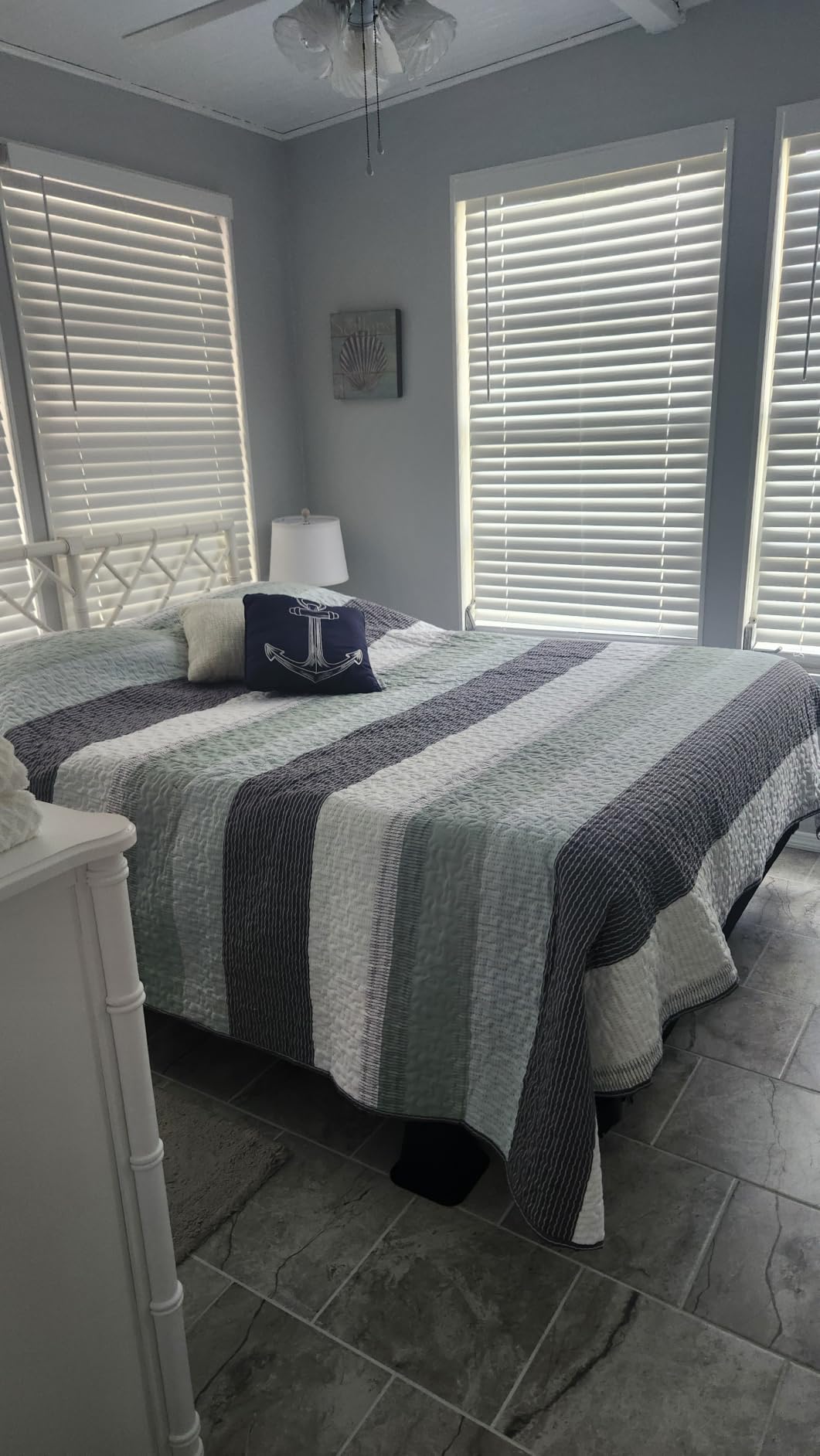 Andency Queen Quilt Bedding Set Sage Green, 3 Pieces Striped Bedspreads | Patchwork Mint Green Striped Ultra Soft Lightweight All Seasons Coverlets Set with 2 Pillow Shams (90
