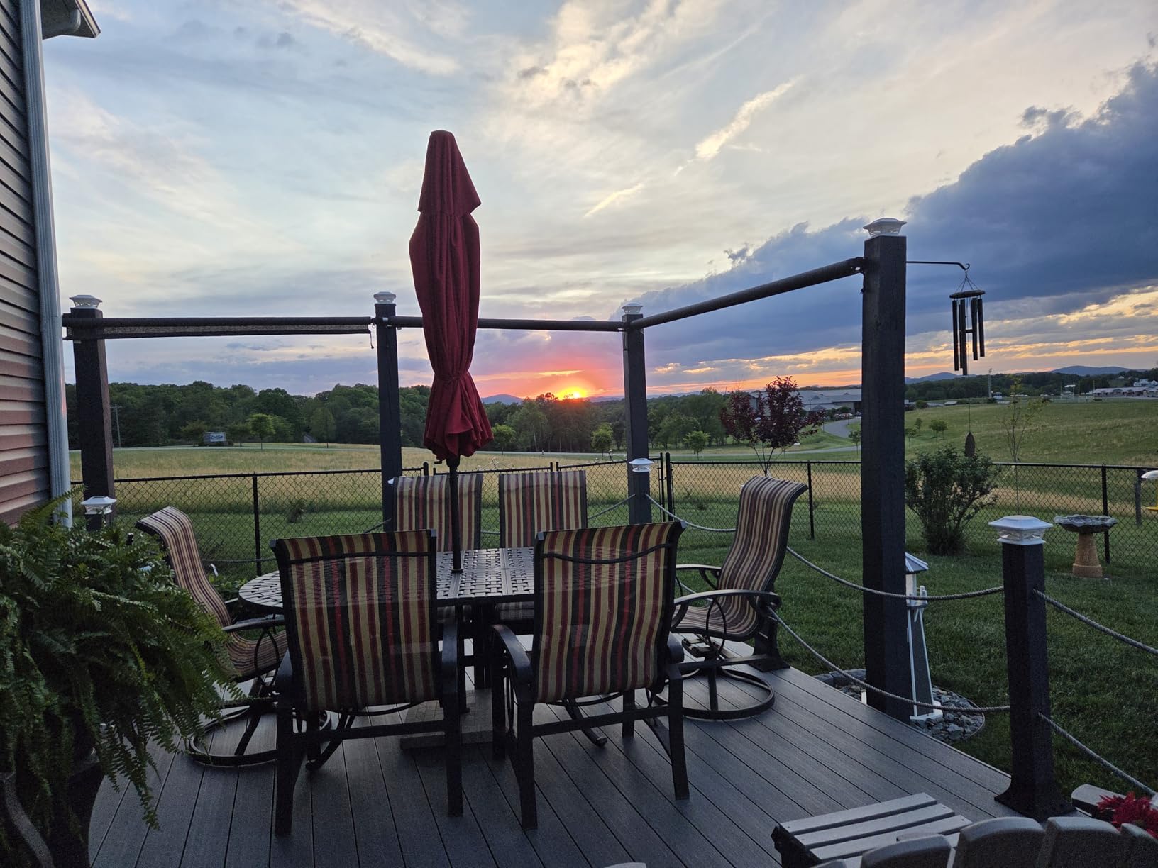 Davinci Flexfit Solar Outdoor Post Cap Lights, 4x4 5x5 6x6, Bright LED, 4PK customer photo 1