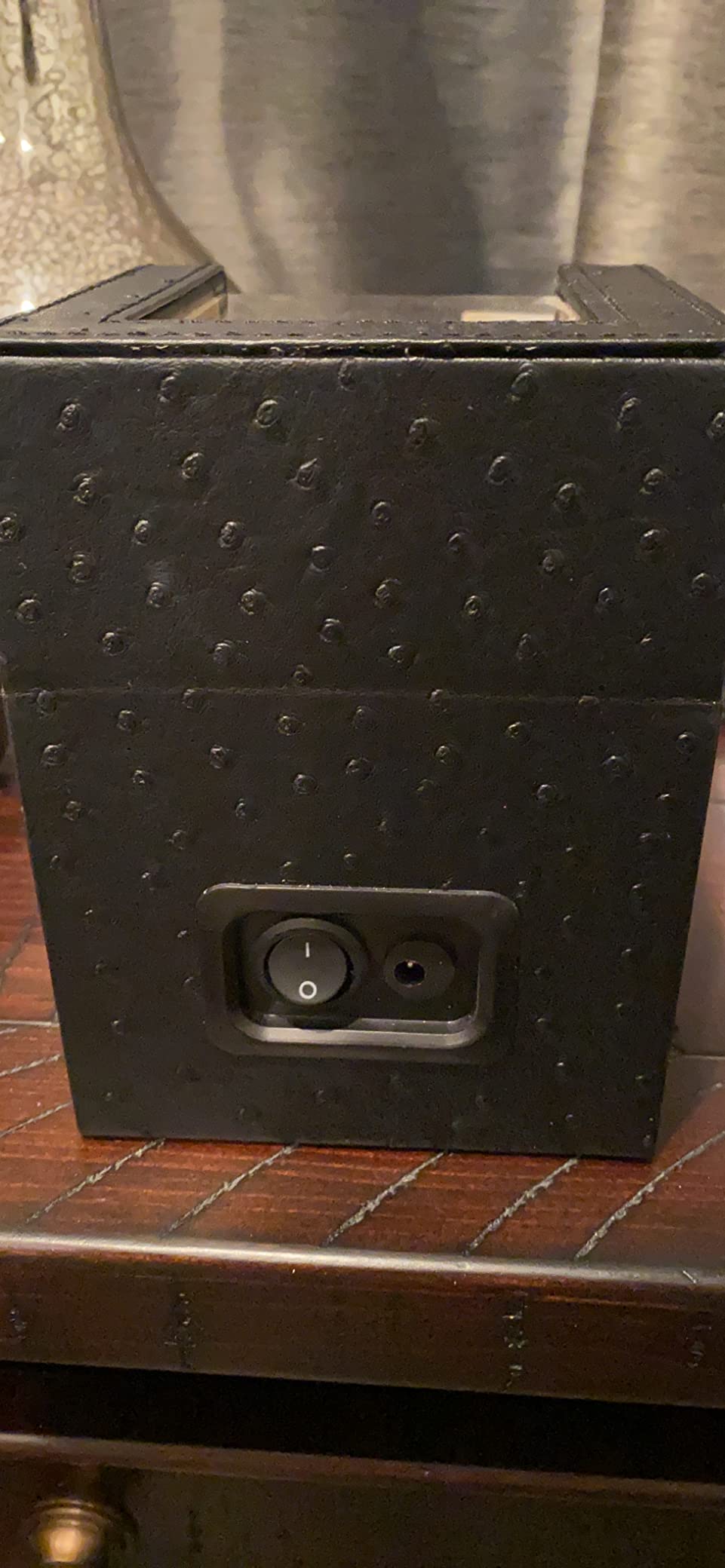 Automatic Single Watch Winder for Automatic Watches,Rotating Watch Case with Japanese Quiet Motor,AC Adapter or Battery Powered customer photo 2