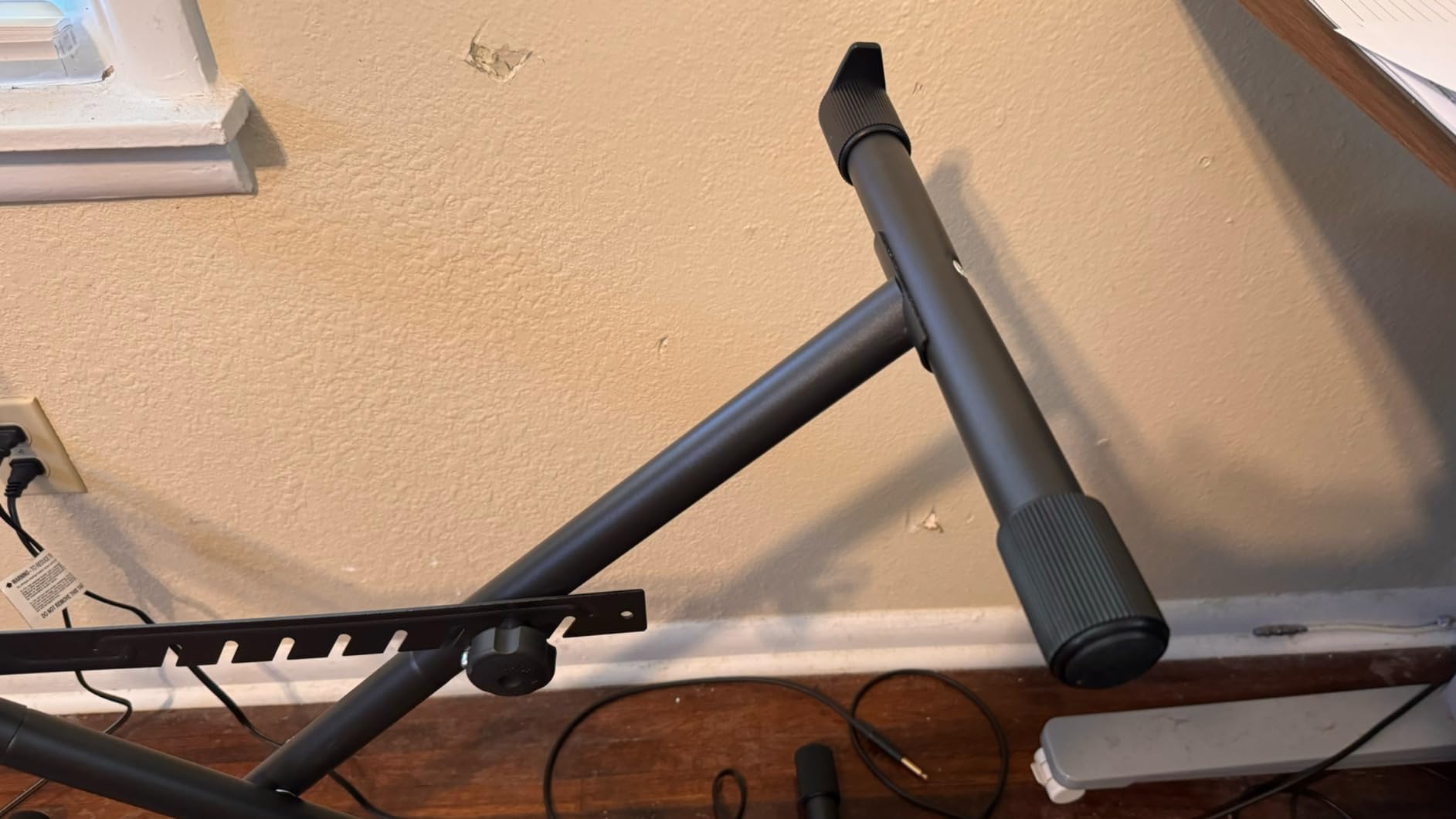 GLEAM Keyboard Stand - Digital Piano Stand, Single X Style, Black (Capacity: 100 lb) customer photo 1