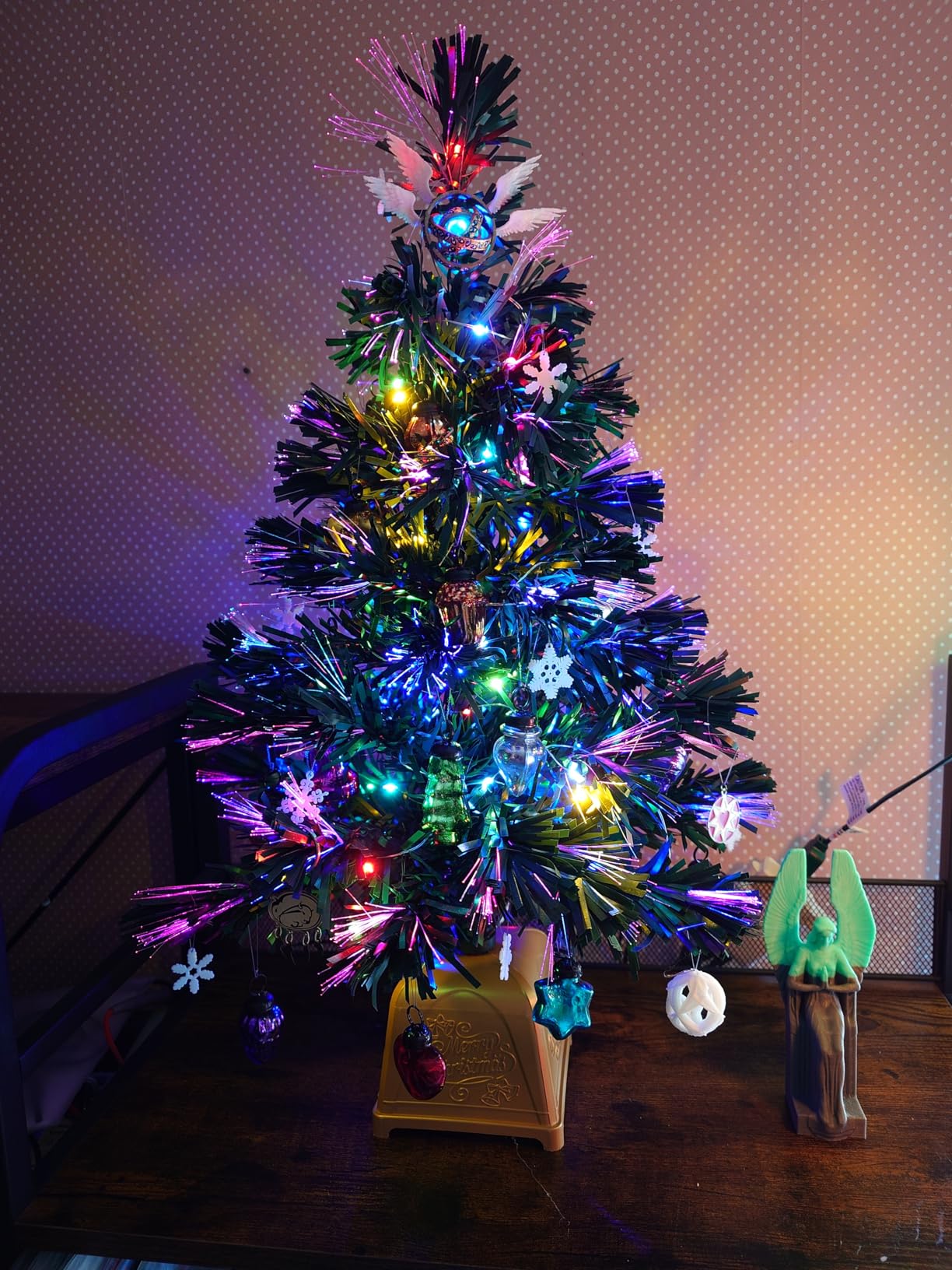 24inch e Crafty Pre-lit Mini Fiber Optic Christmas Tree customer photo 2