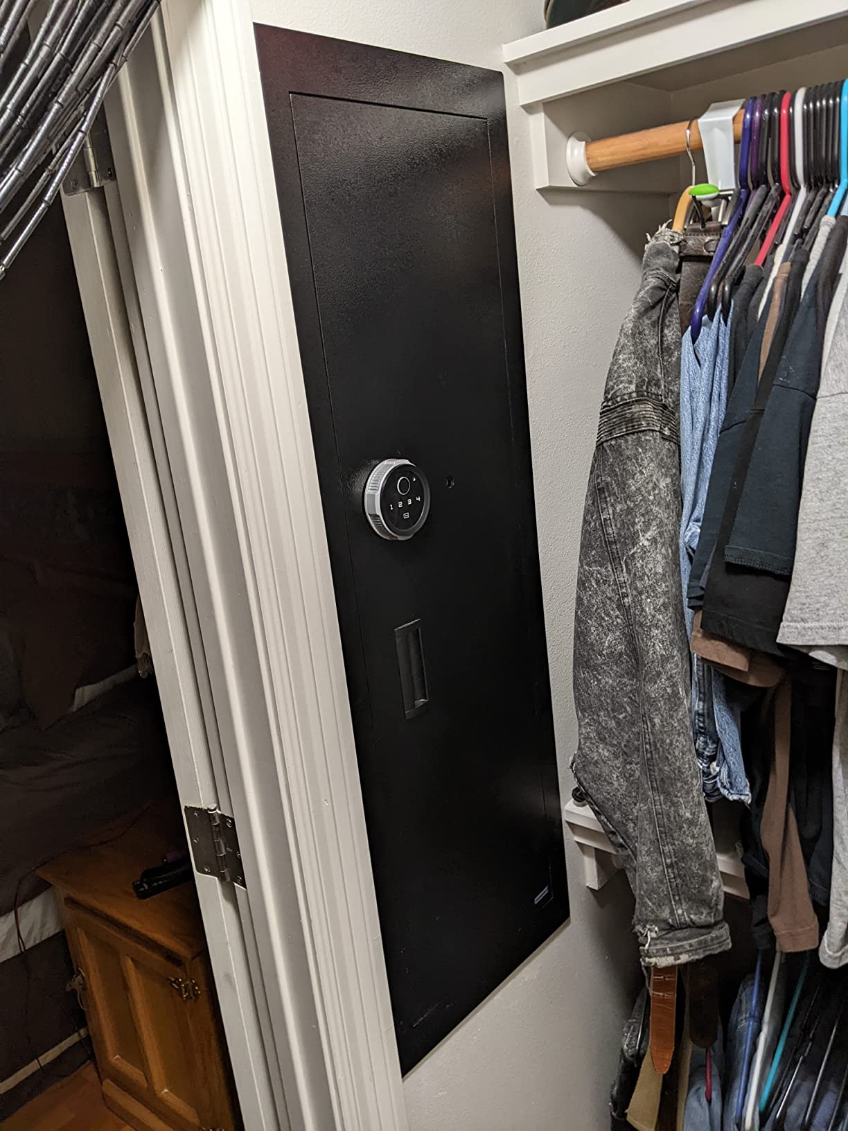 Langger Biometric Wall Safe Between Studs, Hidden Fingerprint In‑wall Safe customer photo 2