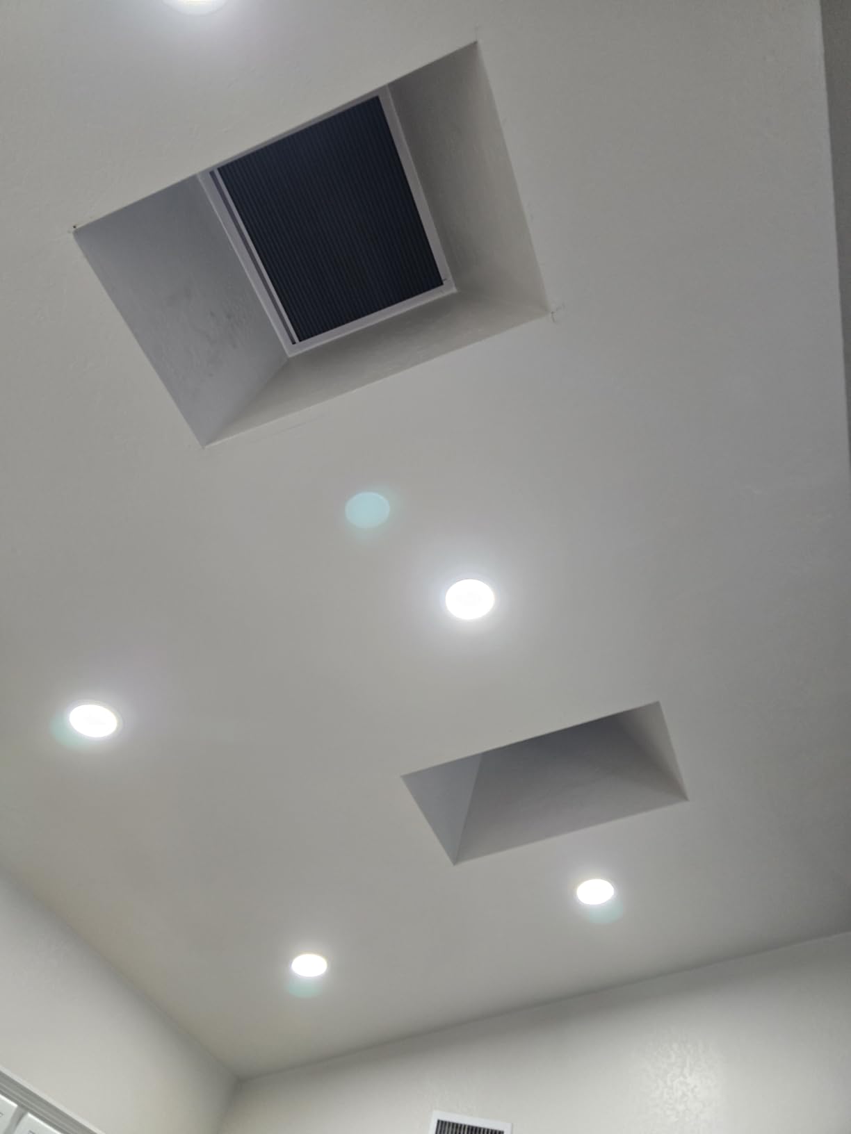 MaKefeile Skylight Shades Blinds SkylightS Cover Blackout Cellular Shades Cordless Skylight Shades for Ceiling Room Darkening Honeycomb Blinds Suitable Skylight an Room Windows,Custom Size White. customer photo 1