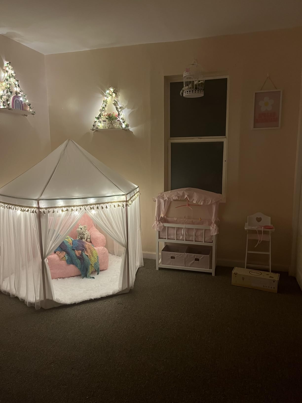 EVOIONOS Pink Hexagon Rug for Princess Tent, Fluffy Area Rug for Kids Room, 4x4.6 Feet for Girls Tent, Furry Soft Nursery Rug, Fuzzy Plush Carpet for Teen Girls Bedroom customer photo 1