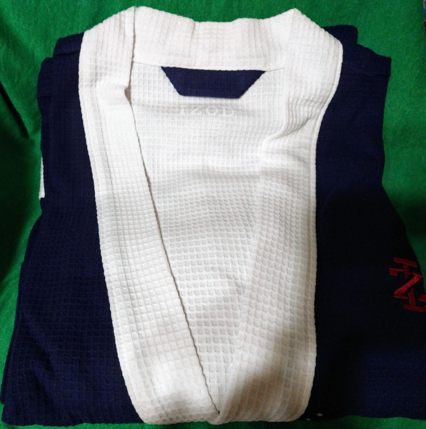 IZOD Men's Waffle Knit Kimono Robe customer photo 2