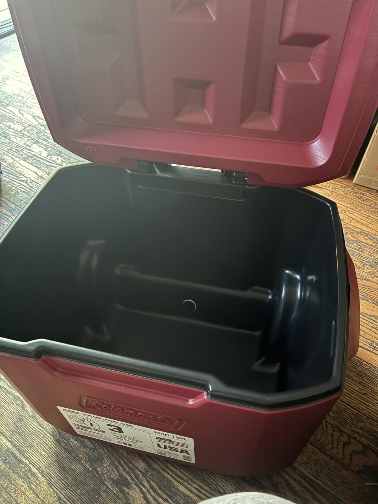 Coleman Chiller 9/16/30/48/60qt Cooler with Ice Retention, Leak Resistant, Great for Camping, Concerts, Sports, and More customer photo 1