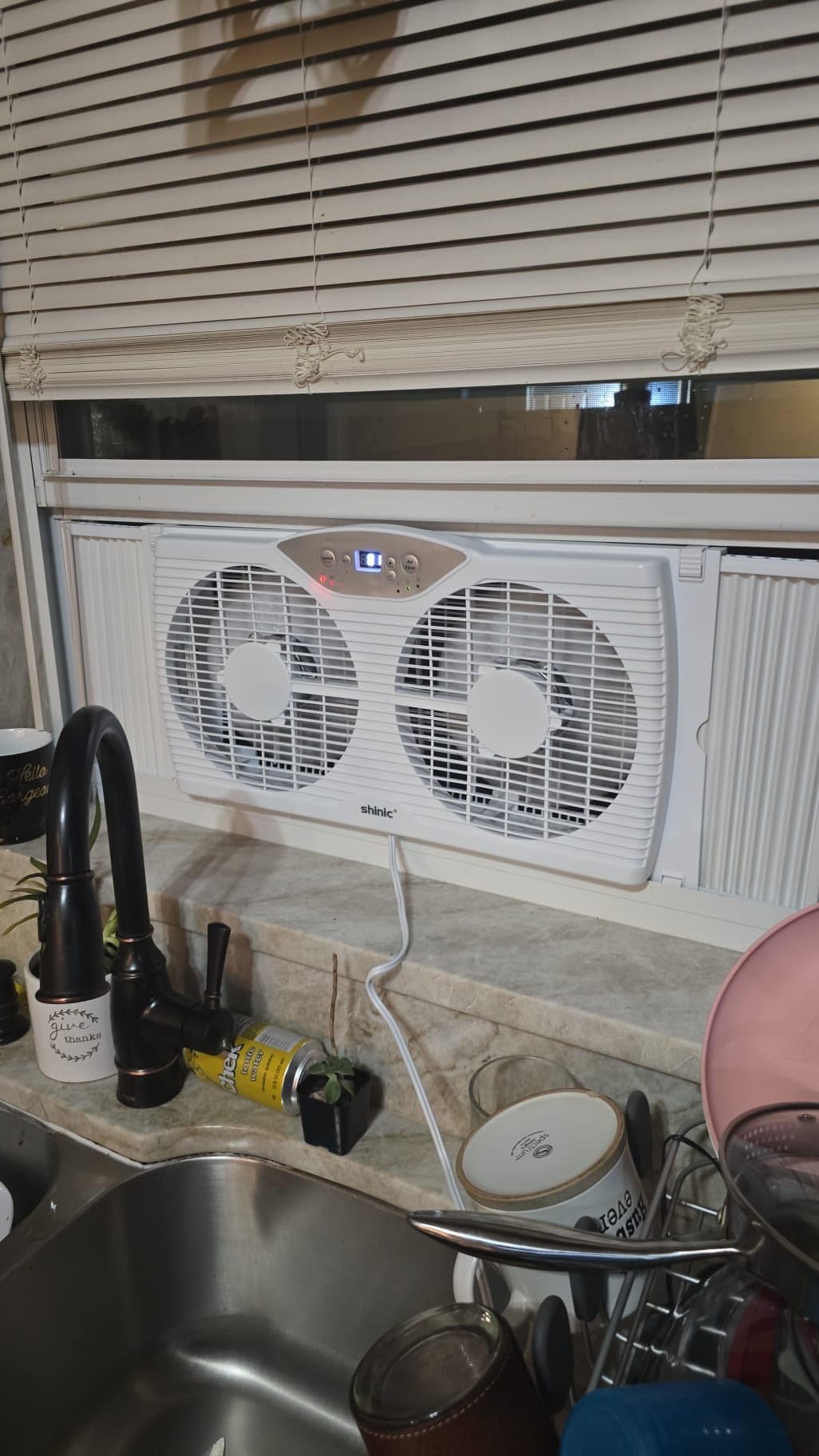 shinic Twin Window Fan, 9-Inch Blades Reversible Airflow, Thermostat Control, 3 Speeds, 3 Functions, 23.5