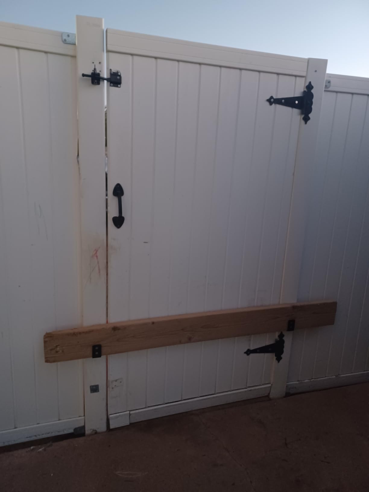 2 PCS 2x4 Door Barricade Brackets, Catcan Heavy Duty Security Bar U Bracket customer photo 1