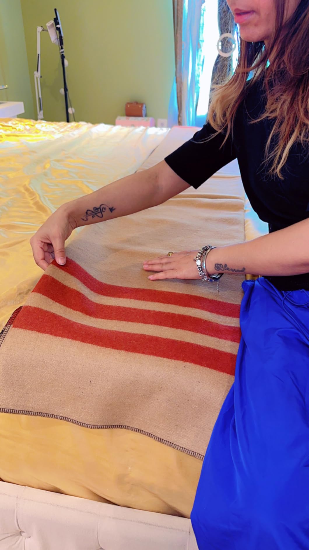 Arcturus Rainier Wool Blanket - 4.5lbs Warm, Heavy, Washable, Large | Great for Camping, Outdoors, Survival & Emergency Kits (Sunset Peak) customer photo 2