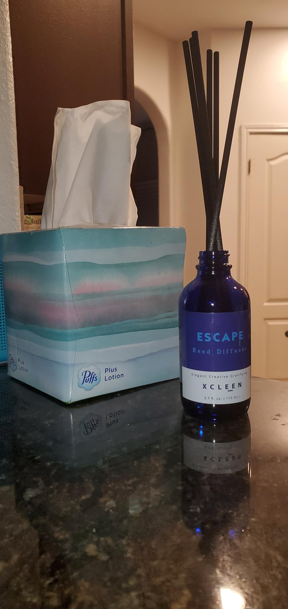 Xcleen Reed Diffusers Set, 3.7 Oz Scent Diffuser, 6 Reed Diffuser Sticks, Home Fragrance Hyacinth, Peony & Citrus, Aromatherapy Oil Diffuser Reeds, More Masculine Scent, Bathroom & Office Decor 110ml customer photo 1