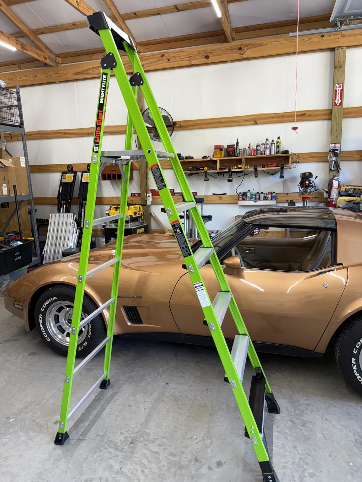 Little Giant MightyLite 5 ft Fiberglass Stepladder, Ground Cue, 15405-001 customer photo 2