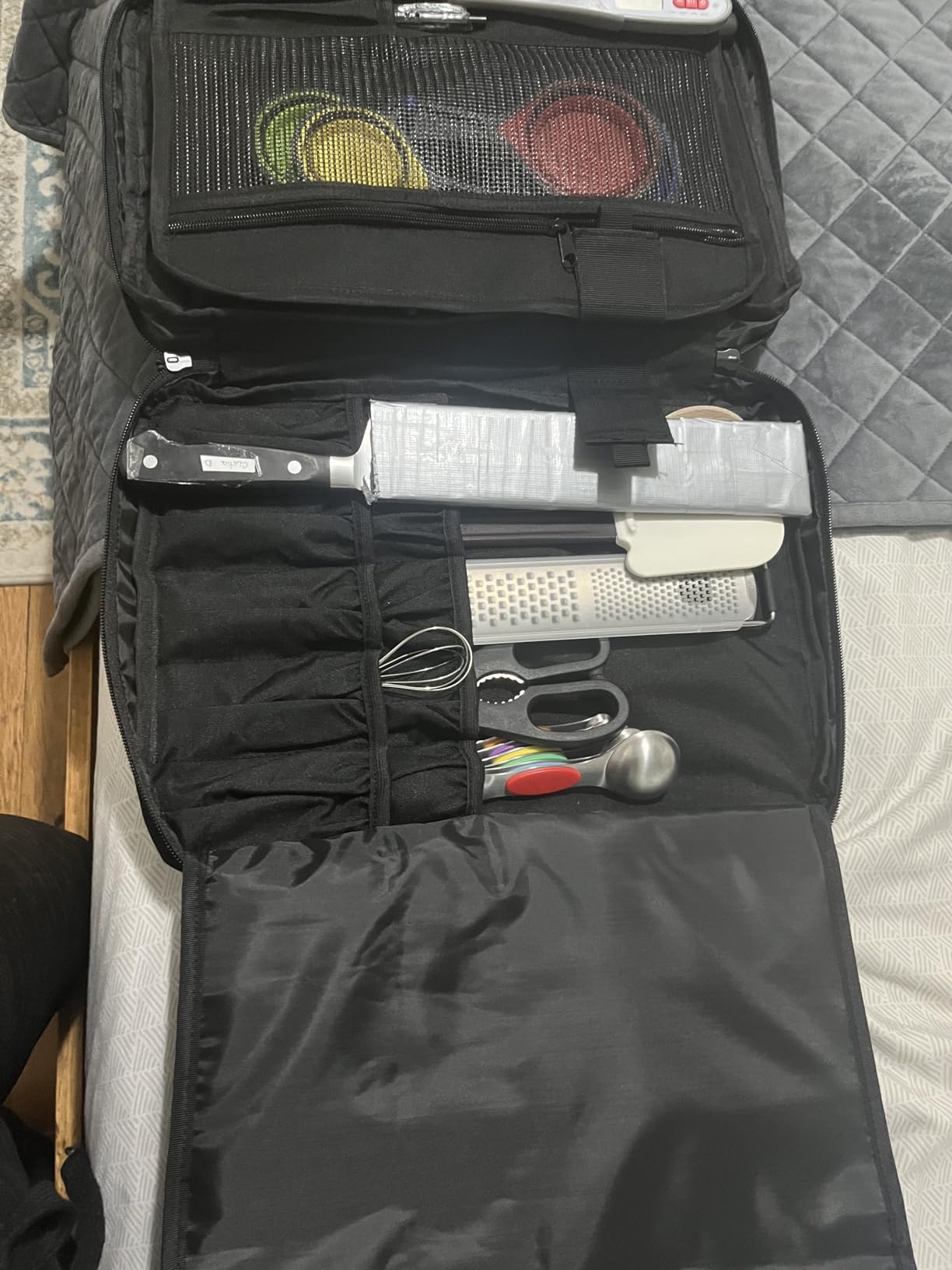 samdew Knife Storage Bag with Lockhole & 20+ Slots, up to 17.5 In, Bag Only customer photo 2
