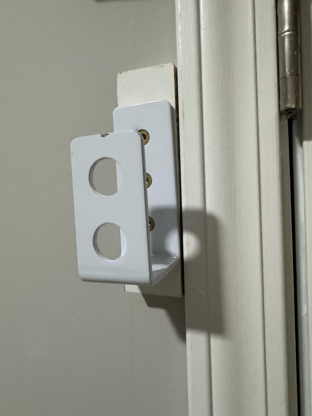 SecurityMan Heavy Duty 2x4 Door Barricade Brackets - 700lbs of Force, Door Brace Install in -(2pc) Thick 3.5mm Iron Metal U Bracket | Rust Proof - Gate Bar Holder for Indoor/Outdoor Door Security Bar customer photo 2