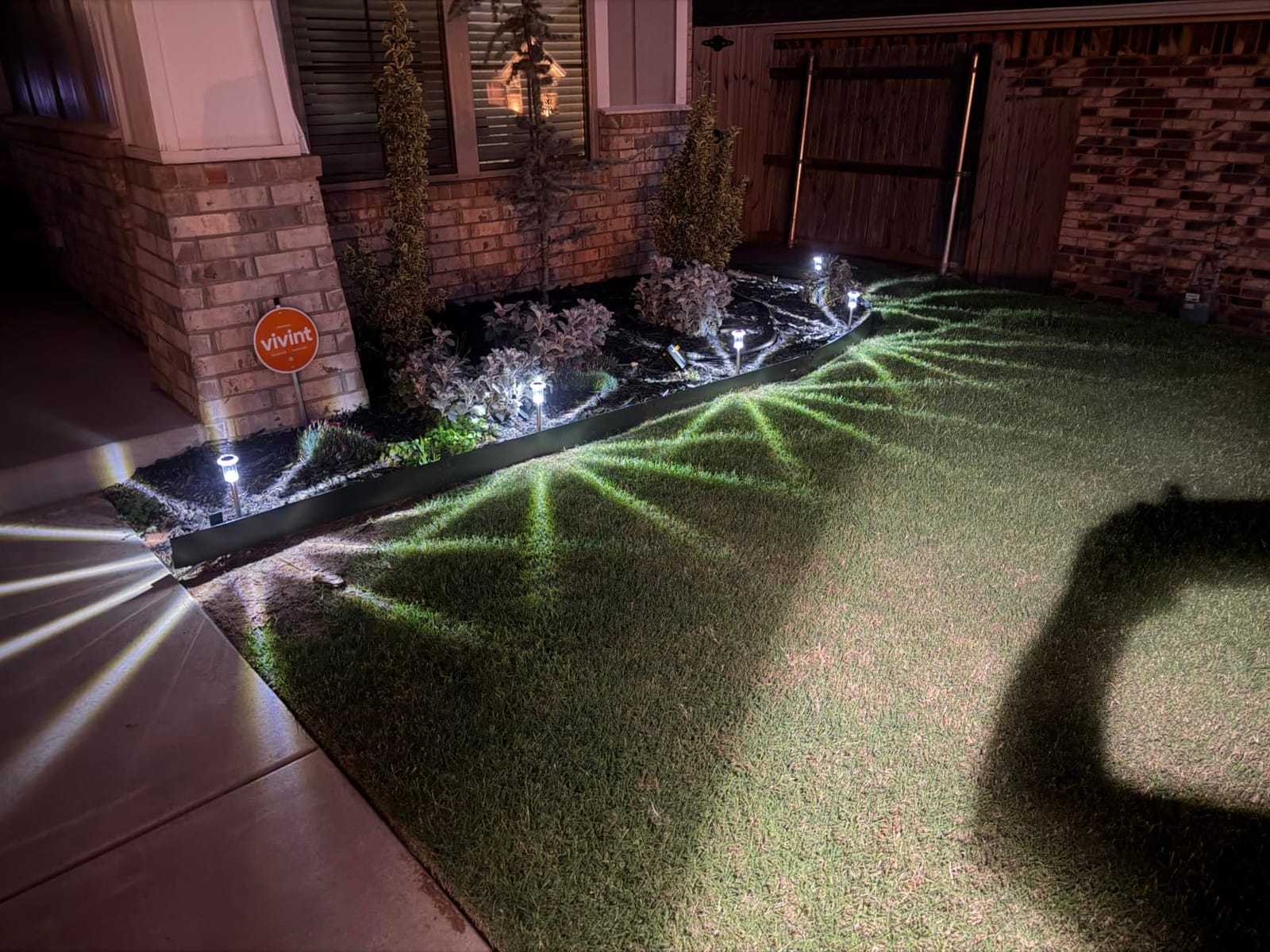 Eyrosa Solar Outdoor Lights, 10 Pack Waterproof Stainless Steel Solar Stake Lights for Pathway Garden Yard Path Walkway Driveway Lawn Patio Outside Decor, Cool White customer photo 2