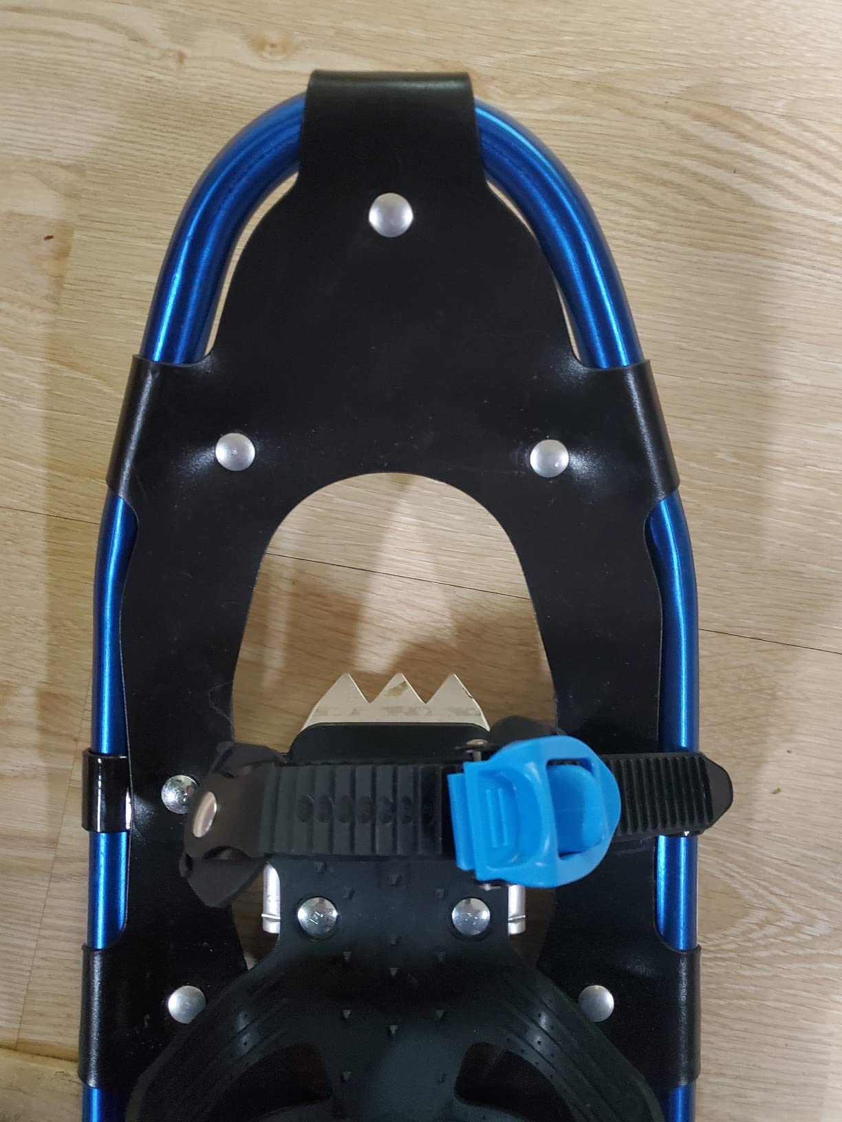 Odoland 21/25/30 Inch Snowshoes with Trekking Poles for Men Women Youth, Waterproof Snow Leg Gaiters and Carrying Bag, Lightweight Aluminum, Heel Lift, Snow Shoes Easy to Wear customer photo 1