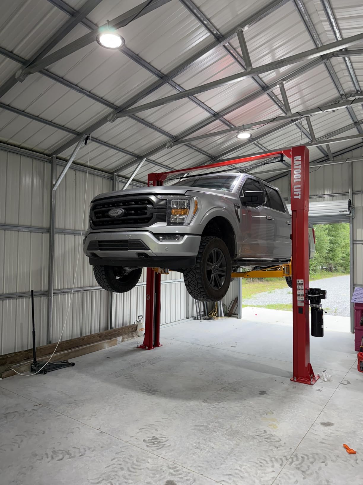 KATOOL 2 Post Car Lift 2 Post Lift Car Lift Shop Garage (M110) customer photo 1