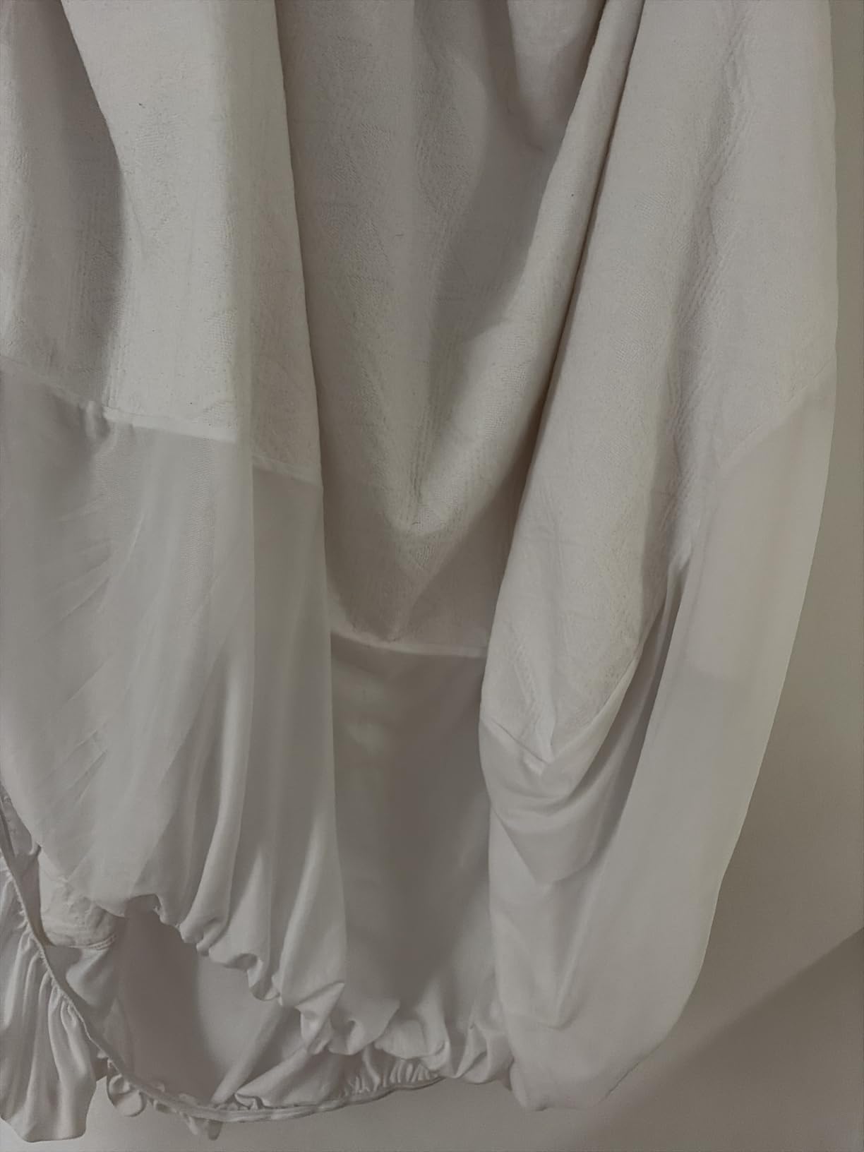 Premium Waterproof Mattress Protector Queen Size, Noiseless Deep Pocket customer photo 2