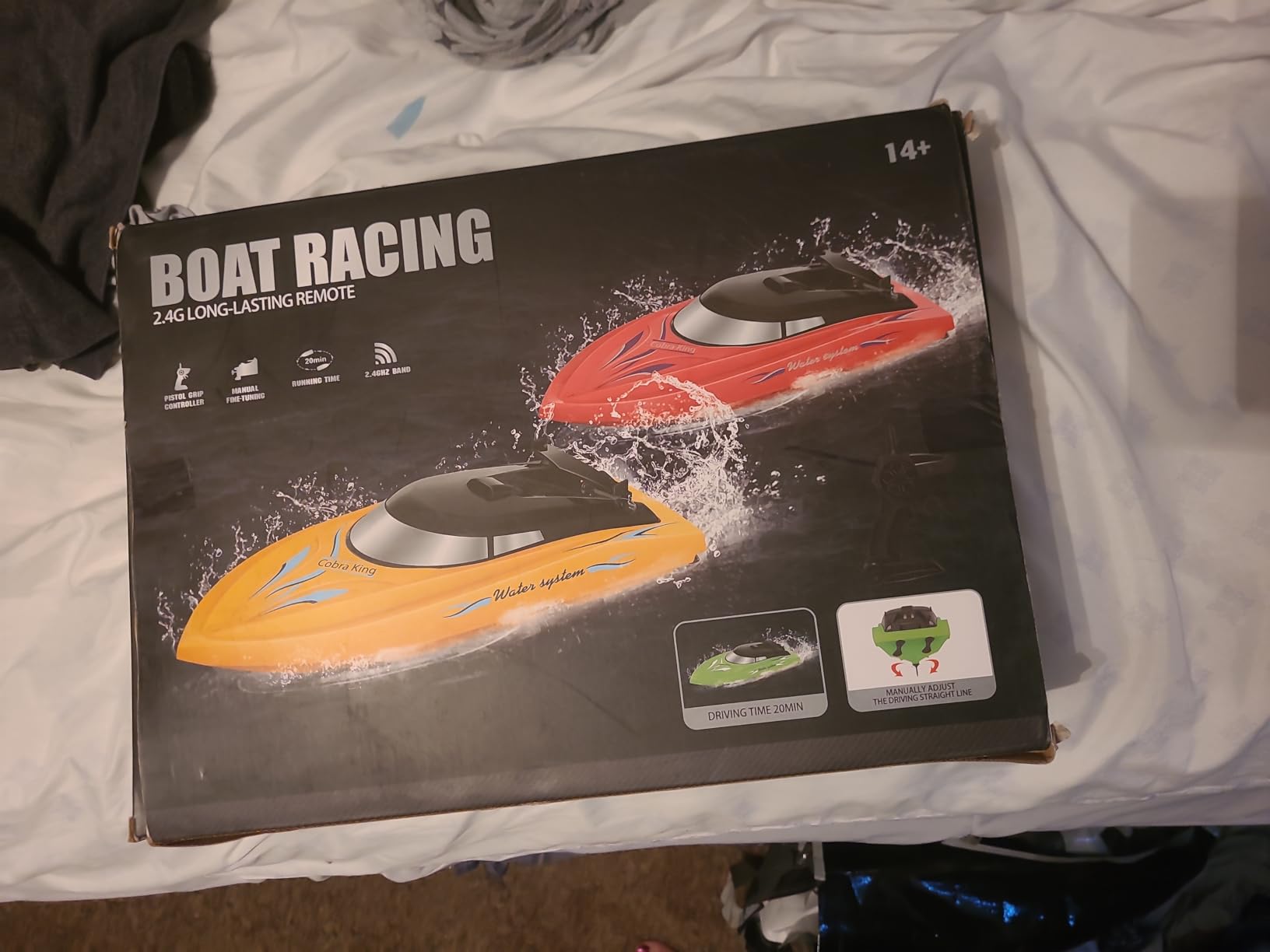 RC Boat, 3PACK High Speed Remote Control Boat for Kids & Adults, 10km/h 2.4G Boats for Pools and Lakes, Rechargeable Battery Included customer photo 1
