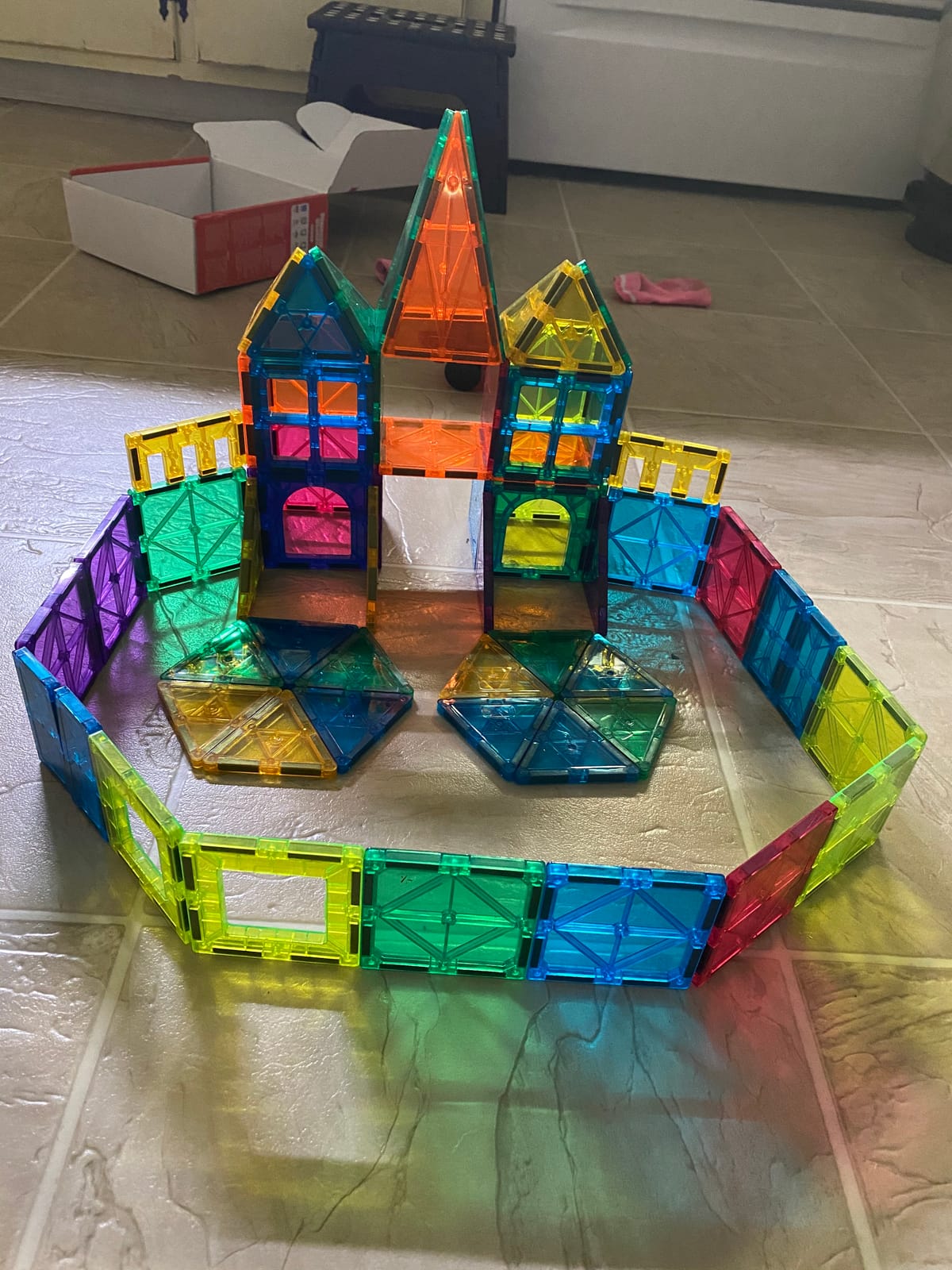 Jasonwell 100pcs Magnetic Tiles Building Blocks Set for Boys Girls Preschool Educational Magnet Construction Kit Stacking STEM Toys Christmas Birthday Gift for Kids Toddler 3 4 5 6 7 8 9 10 + Year Old customer photo 2