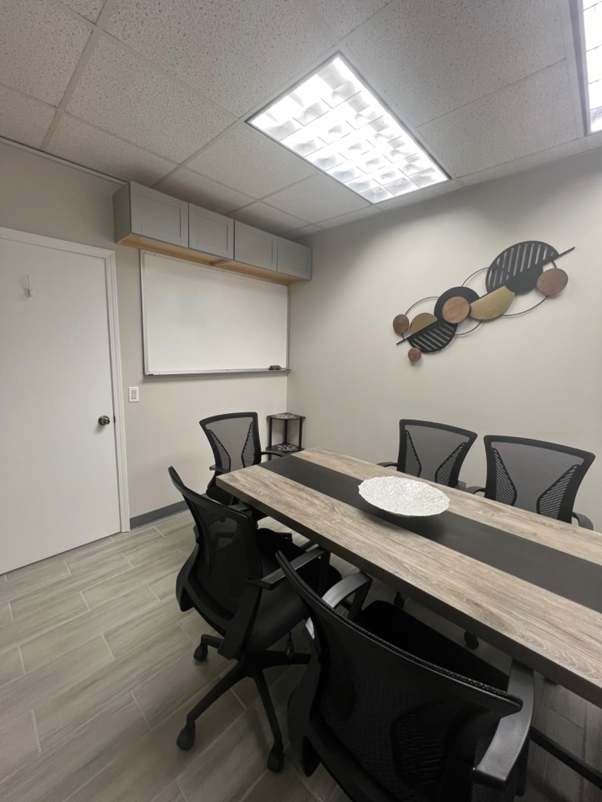 Tribesigns 6FT Rectangle Conference Table, 70.87L x 33.46W x 29.92H Inches Meeting Table for Conference Room, Wood Office Executive Desk with Strong Metal Frame for 6 People, Brown customer photo 2