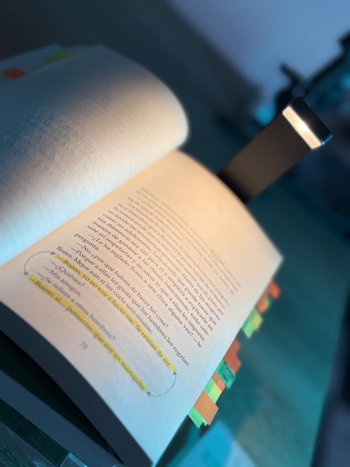 86lux Book Light, Rechargeable Clip-On LED Reading Light for Bed customer photo 1