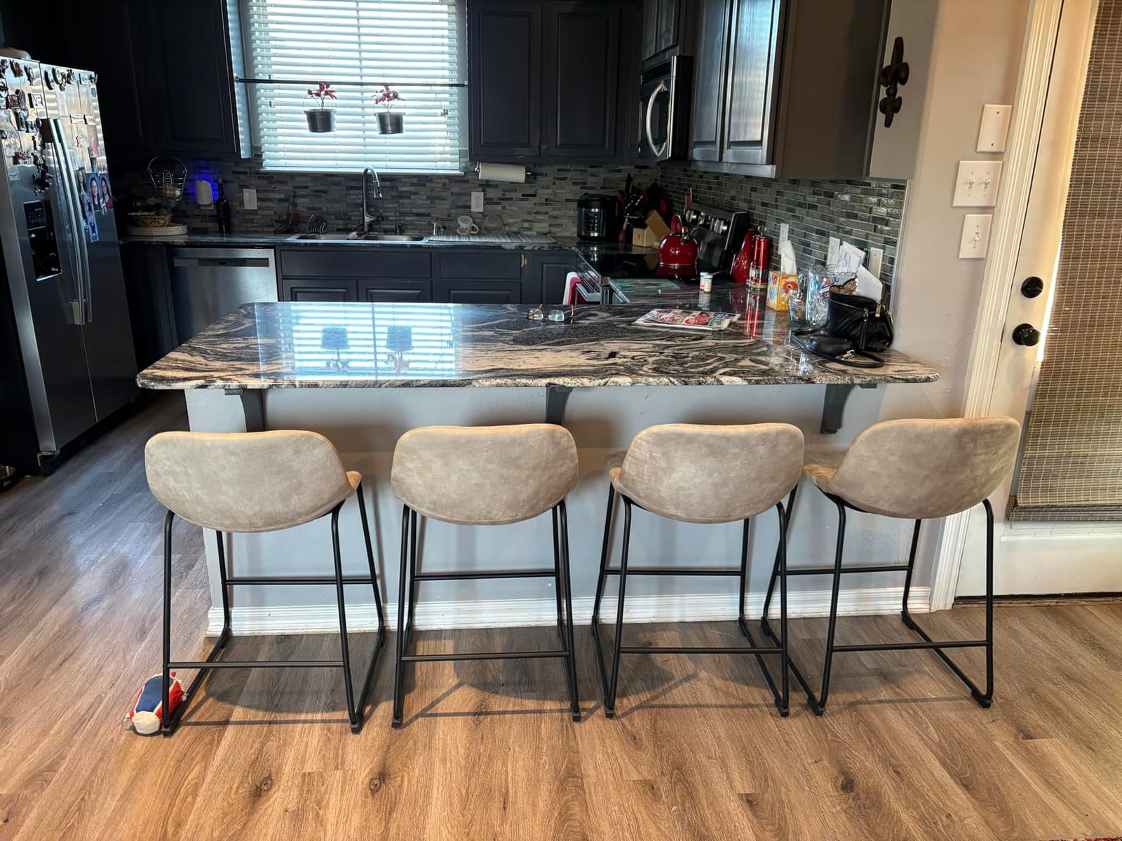 TAVR 24 inch Counter Height Stools Set of 2, Hold up to 500 lbs, Black customer photo 2