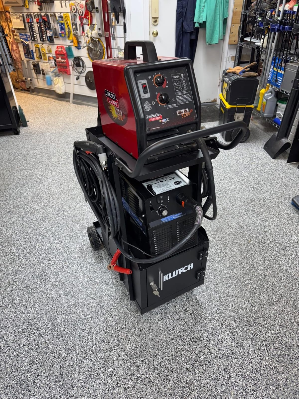 Klutch 2-Tier Welding Cart with Cabinet, 100-Lb., 31.5in.L x 16.1in.W customer photo 2