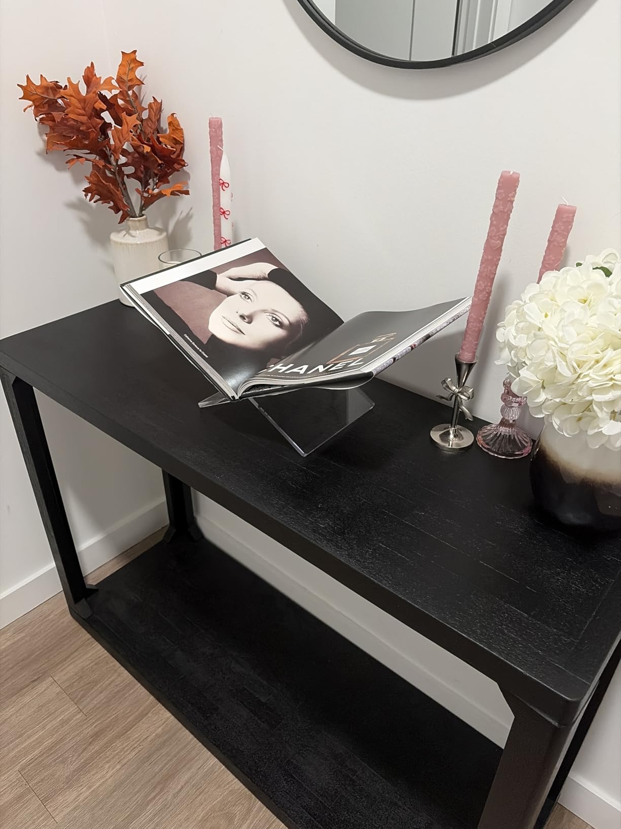 Acrylic Book Stand 11 x 7 x 6 in Large Open Book Display Stand customer photo 1