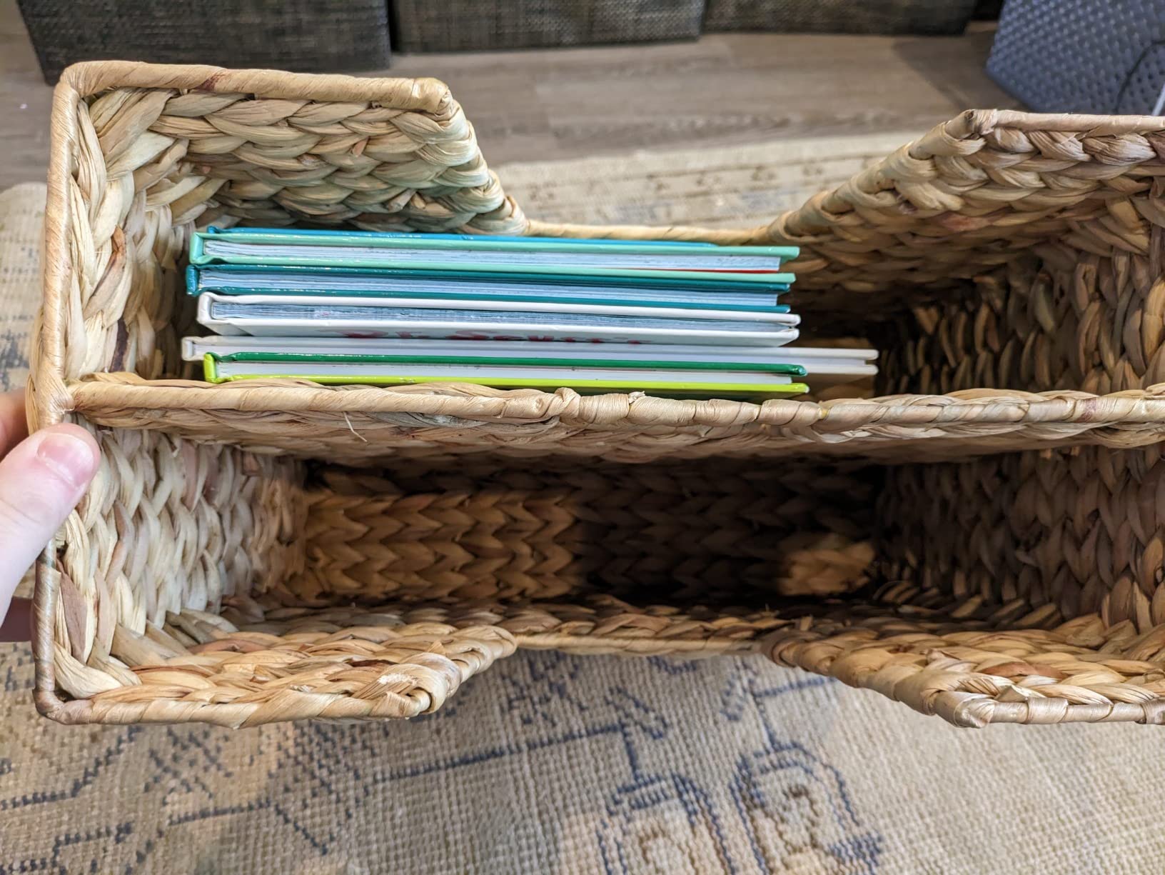 Chi An Home Wicker Magazine Basket Water Hyacinth Handwoven Magazine Holder customer photo 2