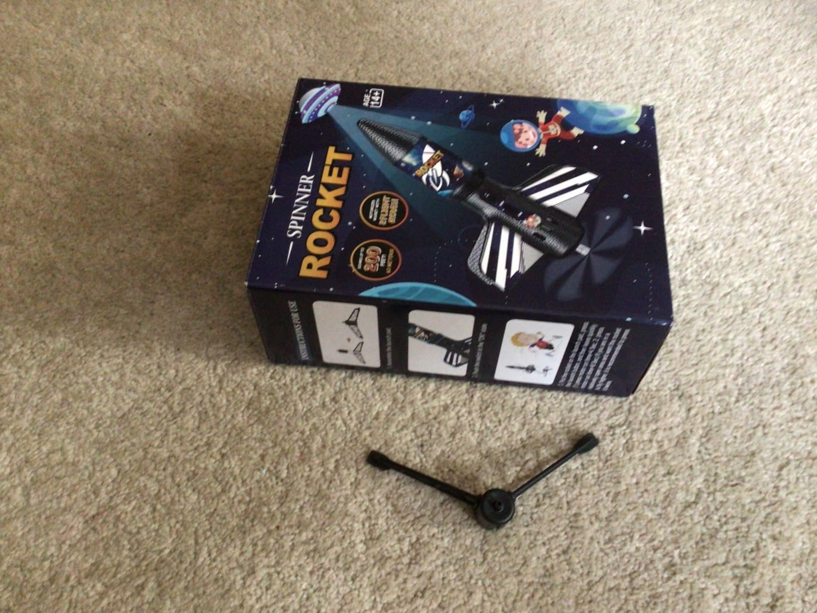 Mafbeanl Rocket Launcher for Kids, Self Launching Motorized Air Rocket Toy customer photo 1
