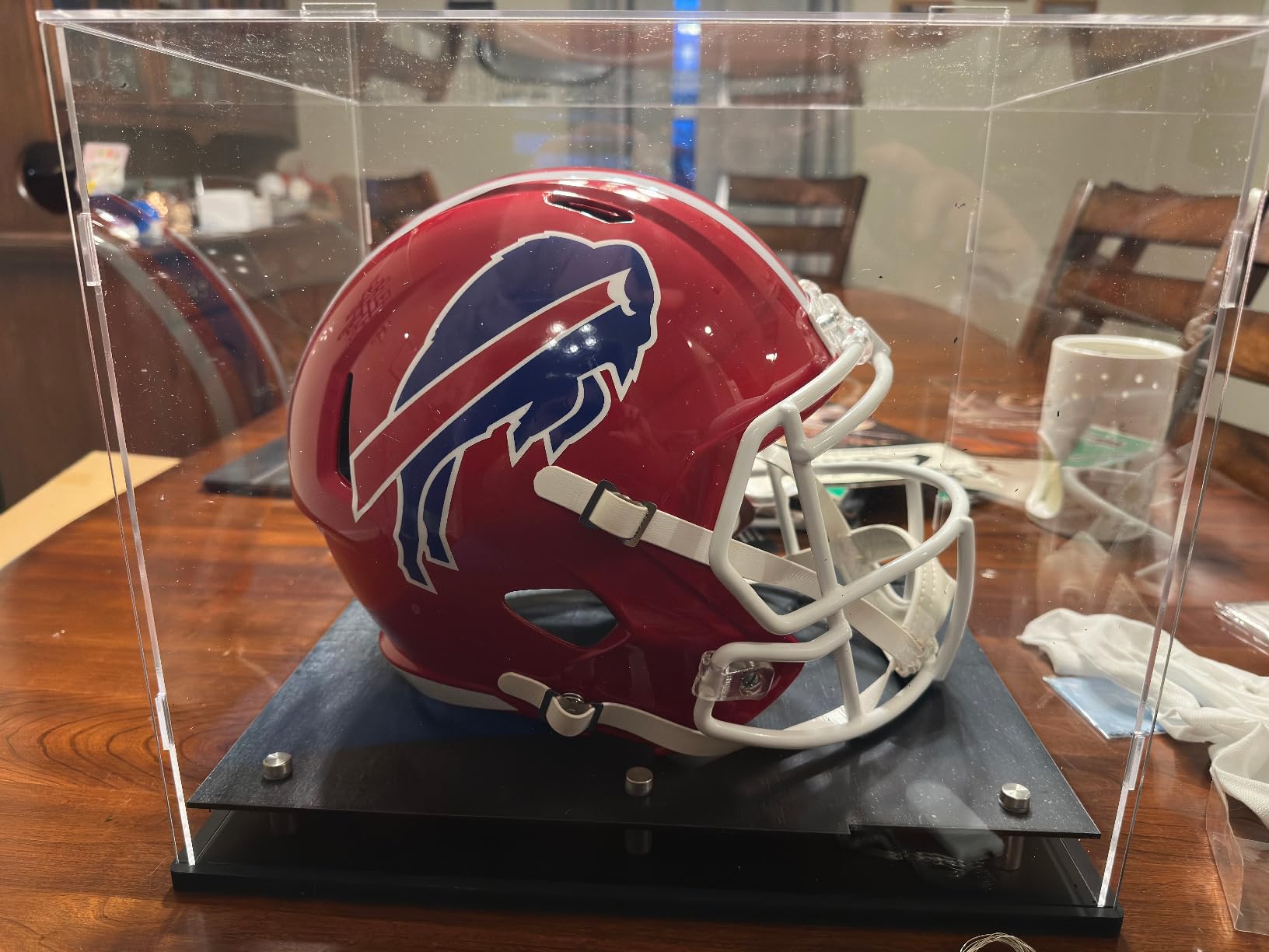 Mini Helmet Display Case,Self-Assembly Clear Acrylic Football Mini Helmet Display Box Protection Holder Dustproof Sports Collectibles Storage Showcase customer photo 2