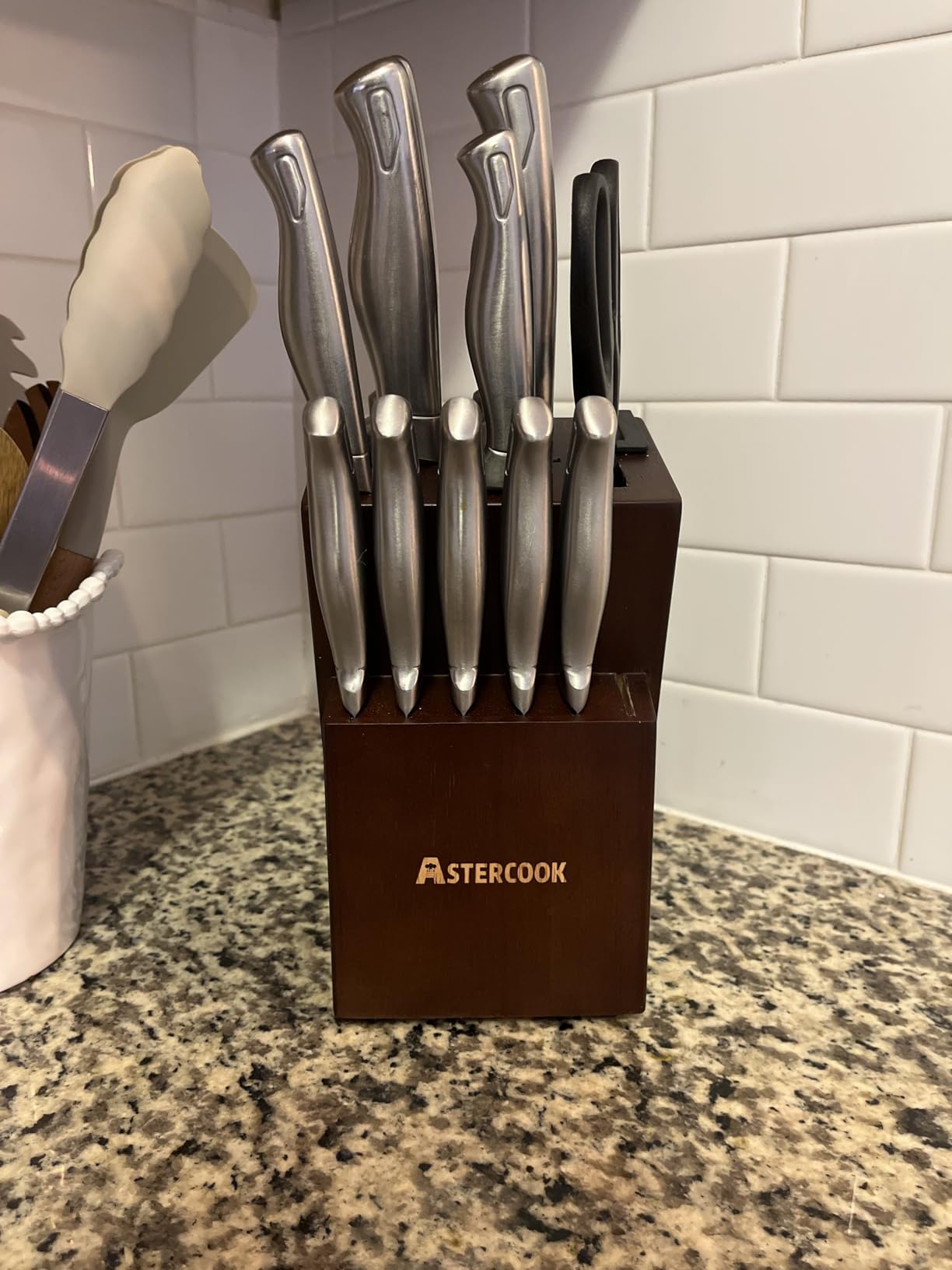 Astercook Knife Set, 15-Piece Kitchen Knife Set with Block, Built-in Knife Sharpener, German Stainless Steel Knife Block Set, Dishwasher Safe Kitchen Utensils Set customer photo 1