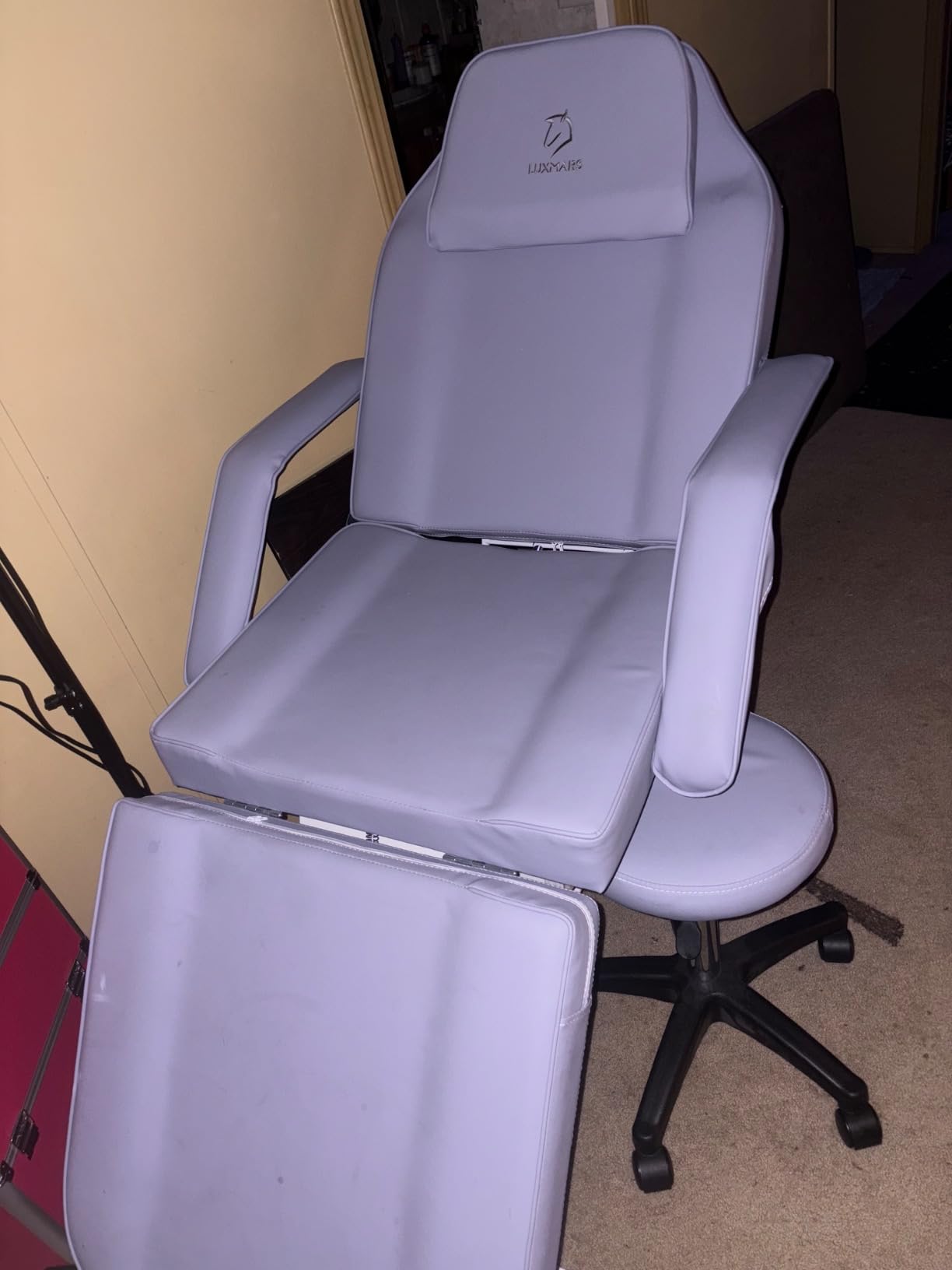 Facial Chair,73″ Tattoo Chair for Client,3-Section Adjustable Massage Table with Stool,Multipurpose Beauty Beds Salon Equipment for Esthetician,Tattooshop,Spa (White) customer photo 1