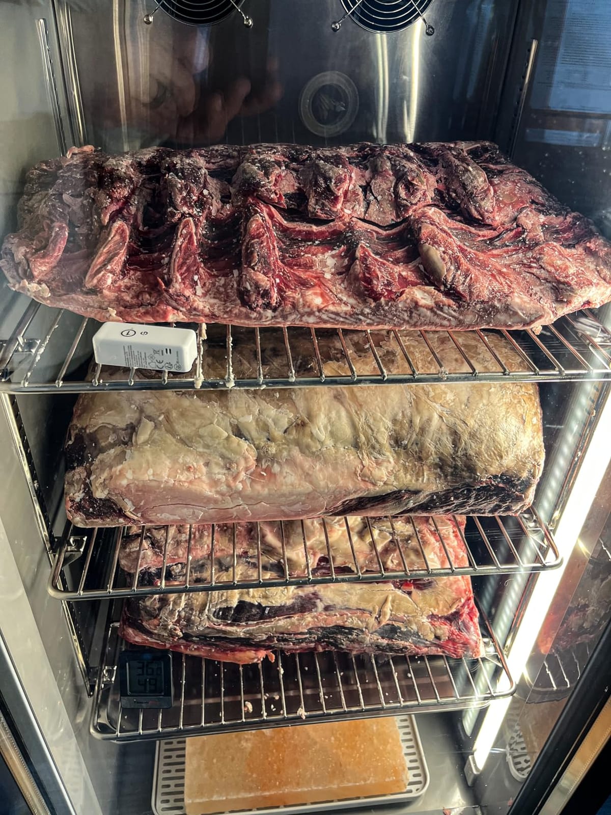 Kolice Commercial Aging Beef Showcase Freezer, Steak Aging Machine, Beef Display Showcase Freezer-268L,4 Tiers,Temperature: -5℃~ to 10℃ (23℉ to 50℉), Smart Temperature and Humidity Controller customer photo 1