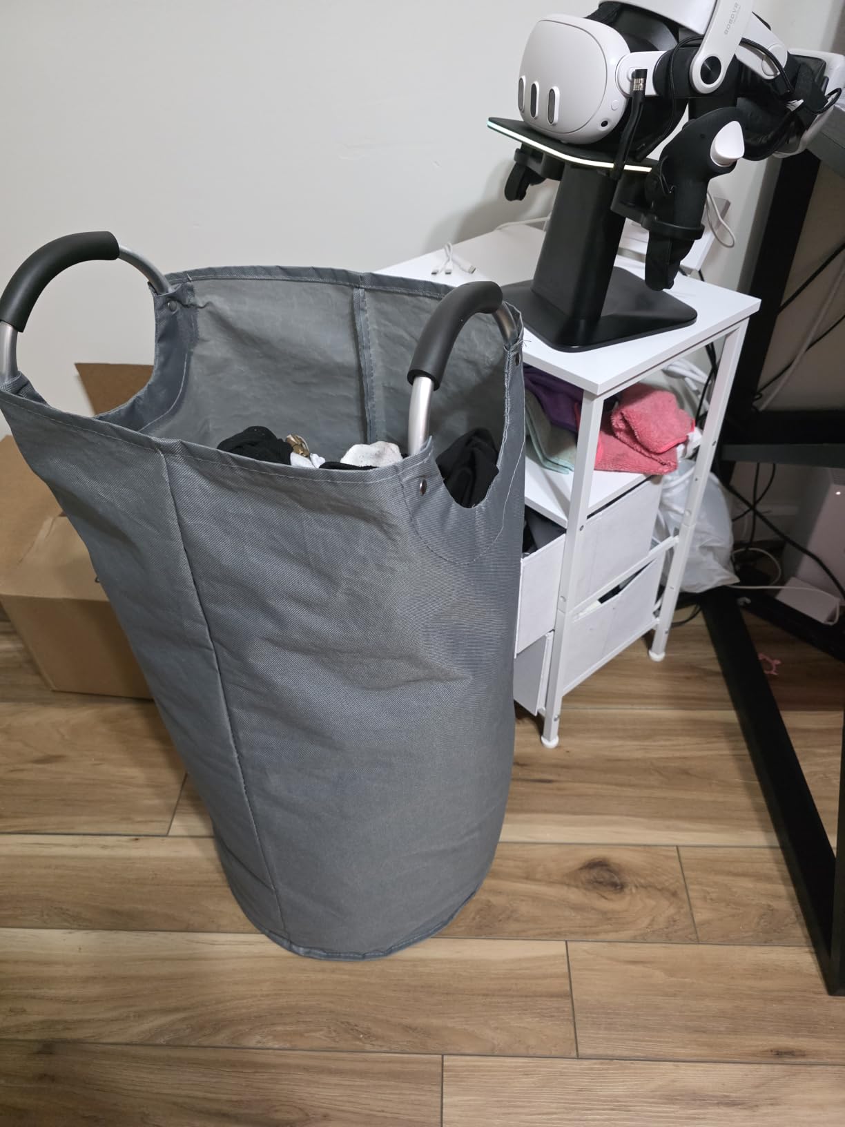 Caroeas Tall Laundry Basket 90L, Large Hamper, Freestanding Laundry Bag customer photo 2