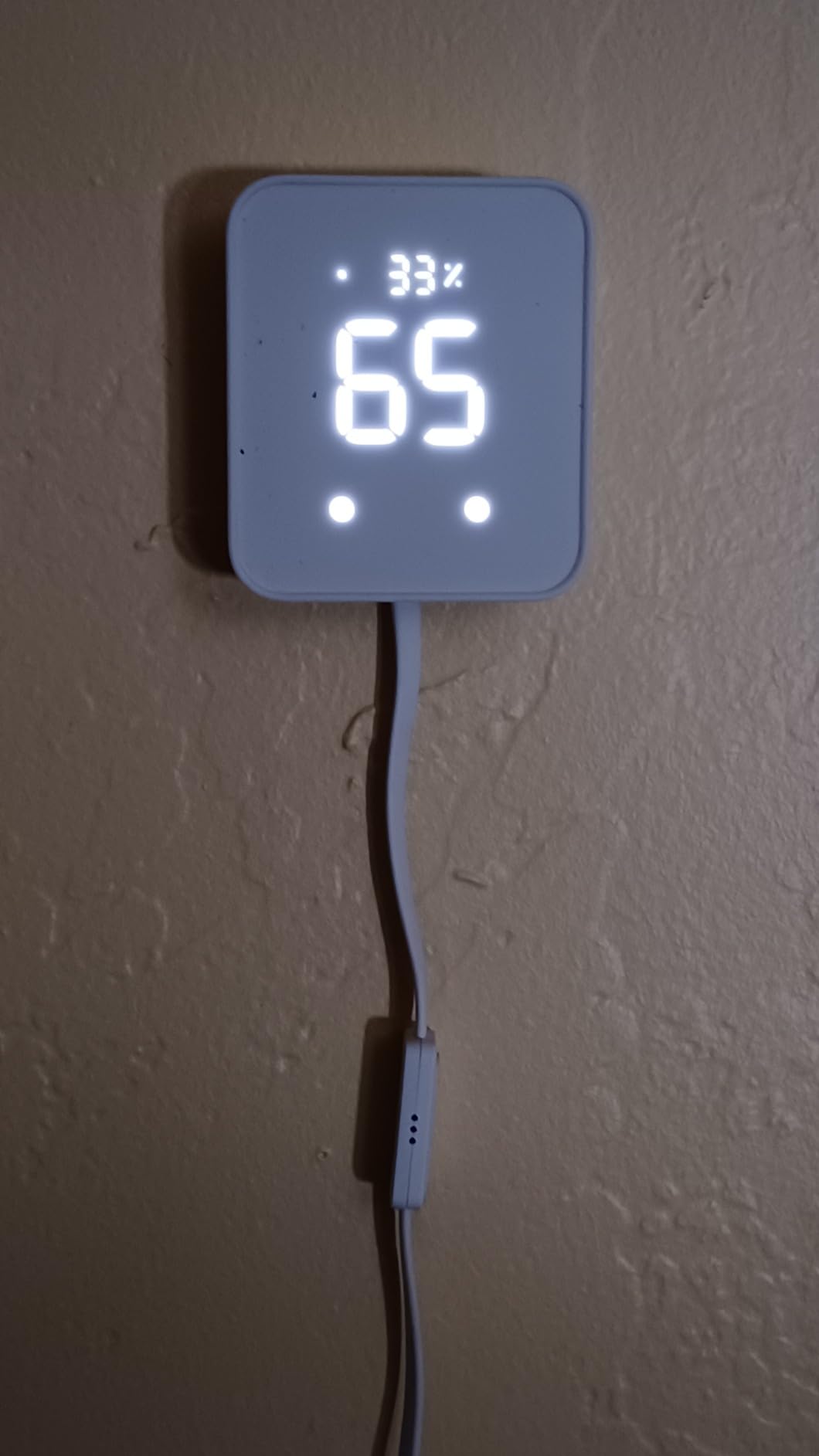 SwitchBot Hub 2 (2nd Gen), Work as a WiFi Thermometer Hygrometer, IR Remote Control, Smart Remote and Light Sensor, Link SwitchBot to Wi-Fi (Support 2.4GHz), Alexa, Google Home, Apple Home Compatible customer photo 2