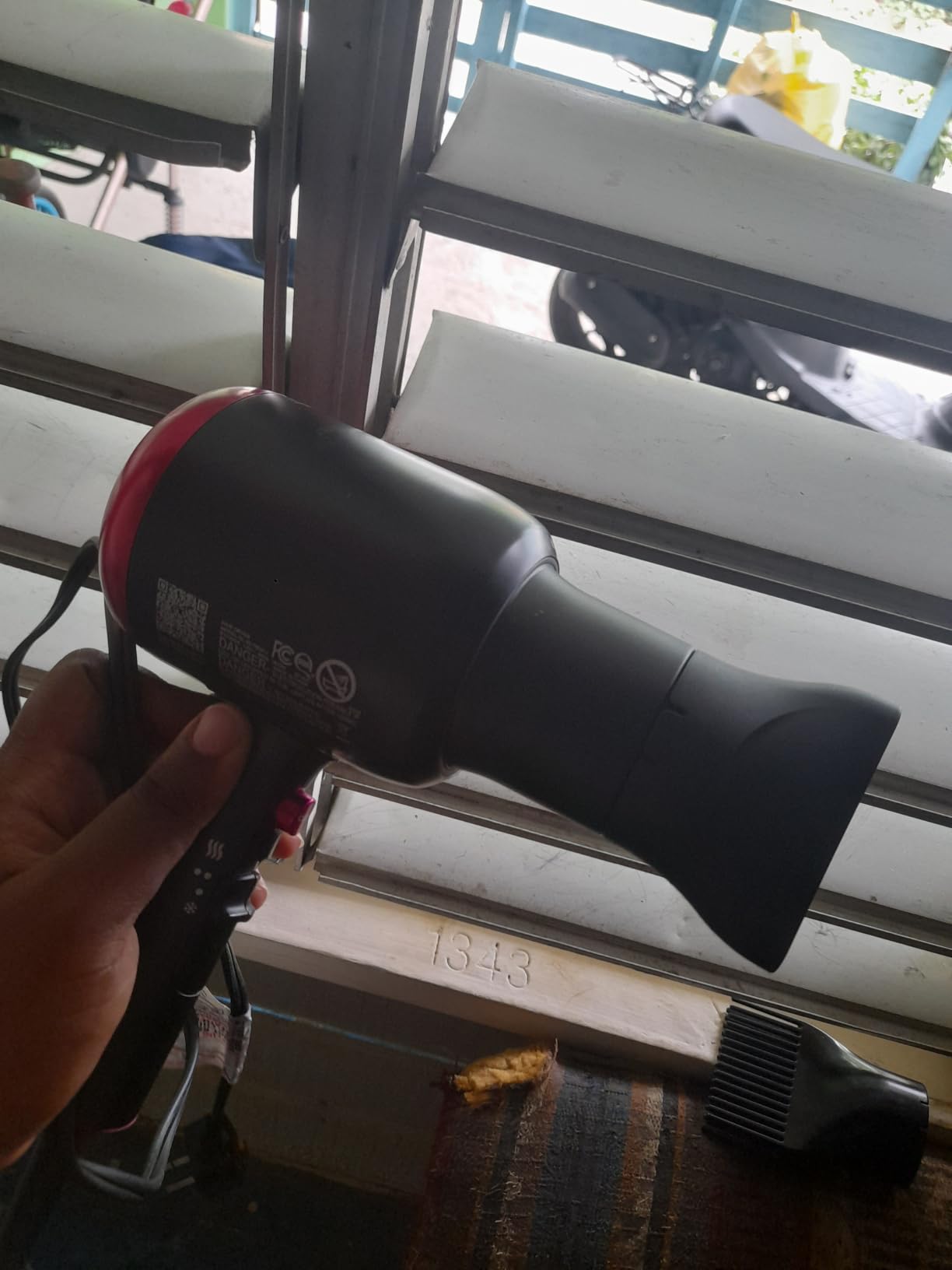 Wavytalk Blown Away Ionic Hair Dryer with Diffuser for Curly Hair customer photo 2