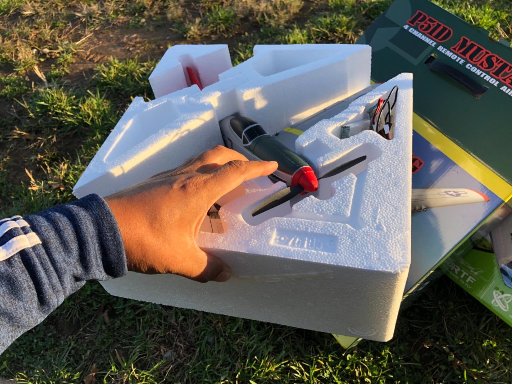 Top Race Remote Control Airplane - Ready to Fly 4 Channel RC Plane for Adults - Advanced Foam Construction - Remote Controlled War Cessna P51 Mustang Upgraded with Propeller Saver - 4.3