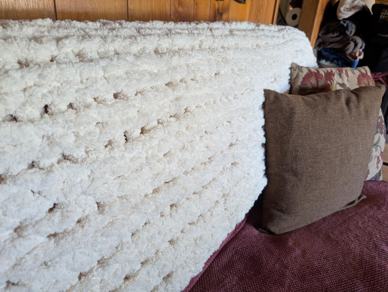 L'AGRATY Chunky Knit Throw Blanket for Couch, 50'' x 60'' Knit Throw, Ivory customer photo 2