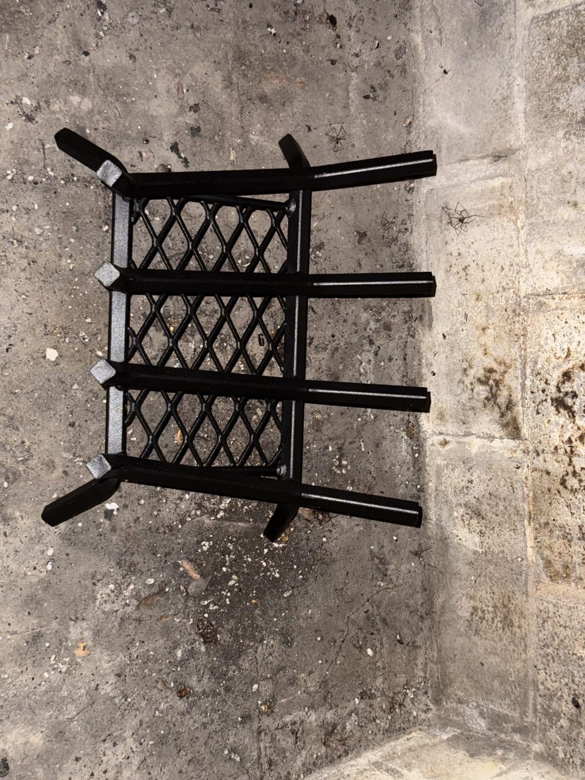INNO STAGE 14 Inch Fireplace Grate with Ember Retainer customer photo 2