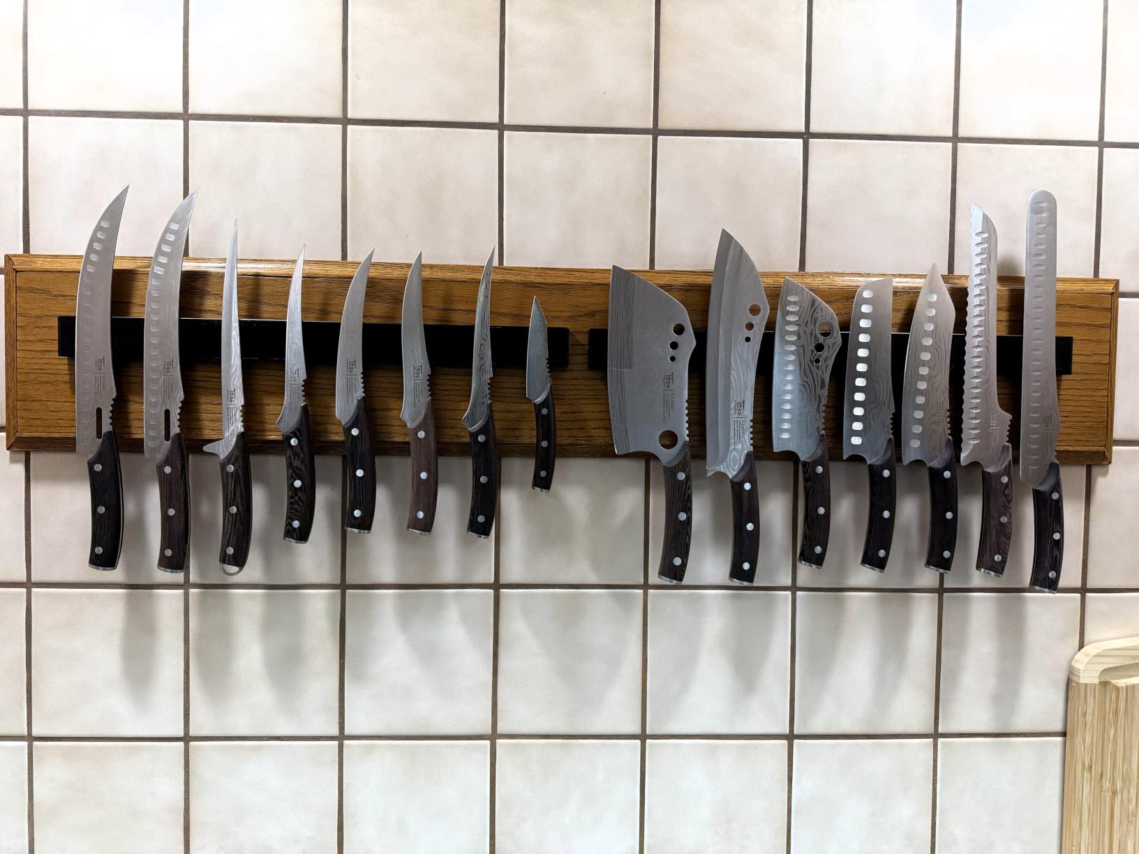 Dmore magnetic knife holder for wall—with 3 hooks, No Drilling, 16 Inch customer photo 2