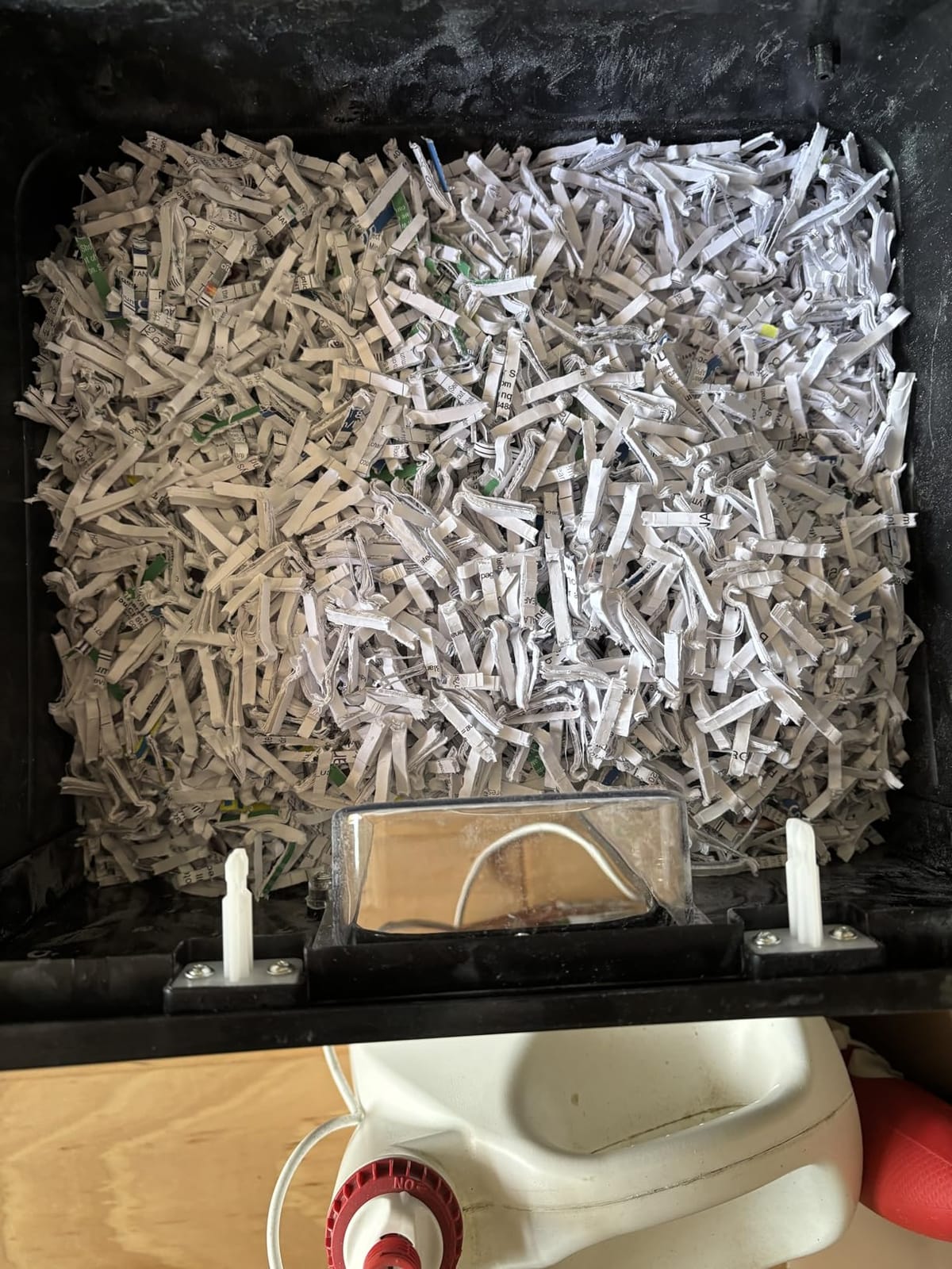 VidaTeco 18-Sheet Paper Shredder for Home Office Heavy Duty Micro Cut customer photo 2