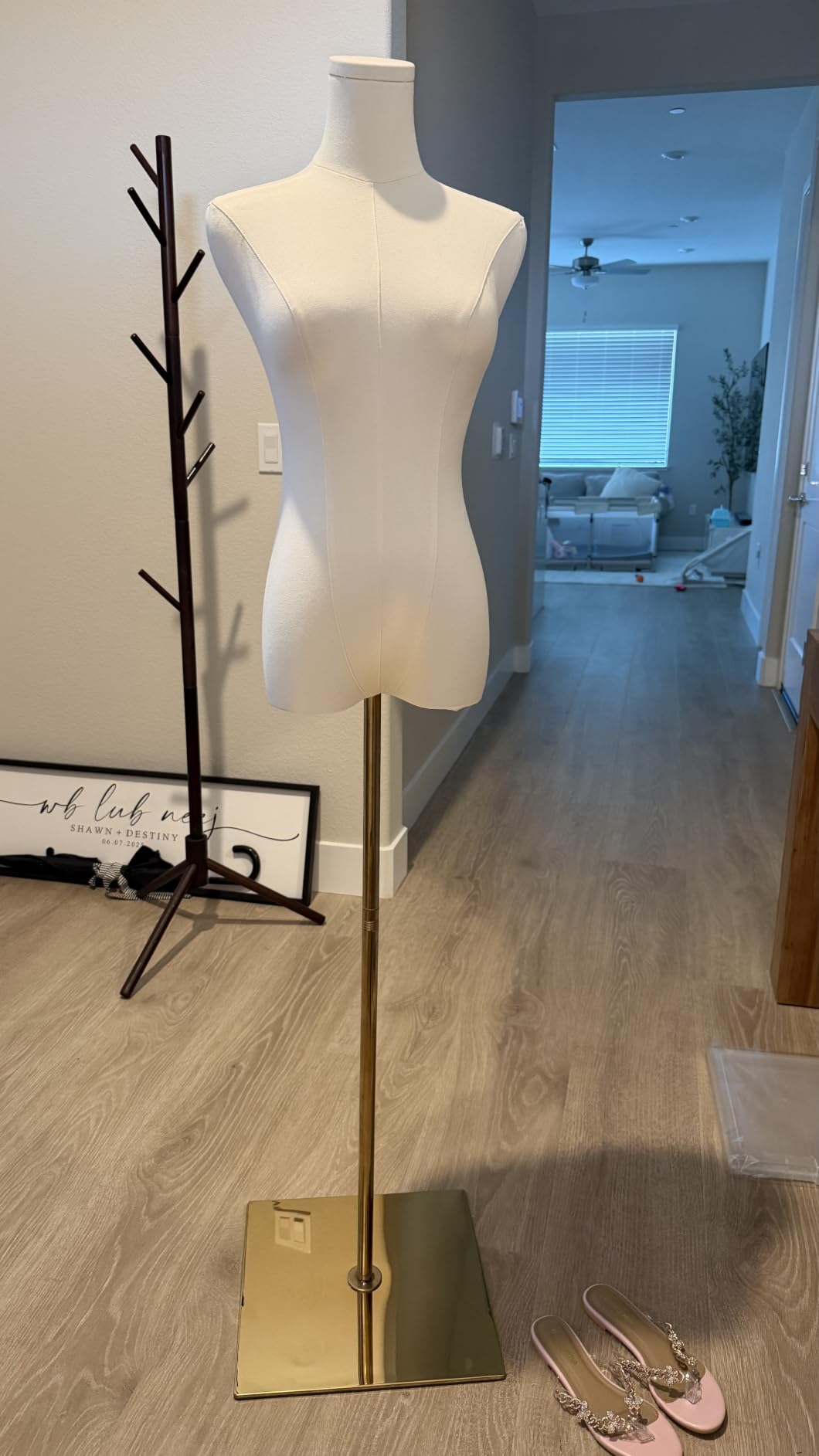 Female Mannequin Torso Women Dress Forms for Sewing Manicanequin Body High Stability Gold Metal Stand for Clothing Dress Jewelry Display Adjustable Height 50”-70” Thin Body customer photo 1