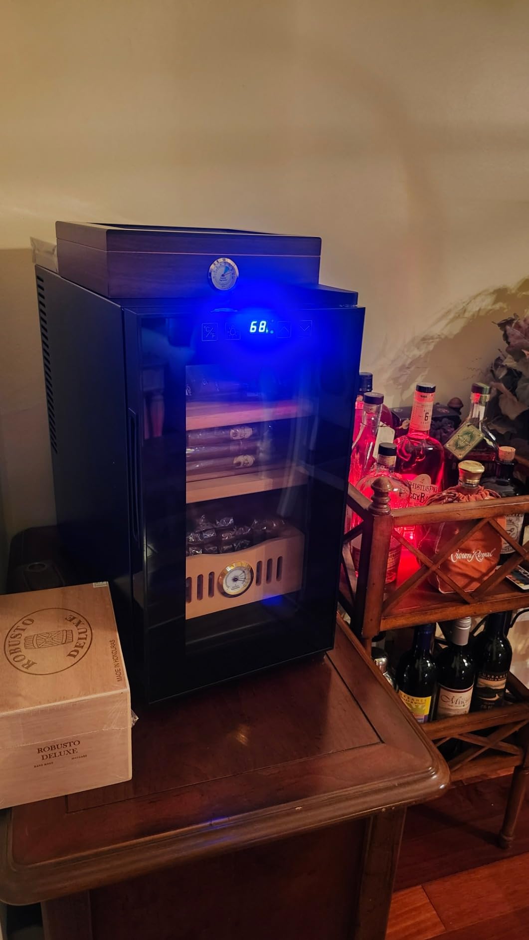 Mojgar 25L Electric Humidor, 200 Counts Cigar Humidor Cabinet with Cooling Temperature Control, Electric Cooling Cigar Fridge with Spanish Cedar Wood Shelves & Hygrometer customer photo 2