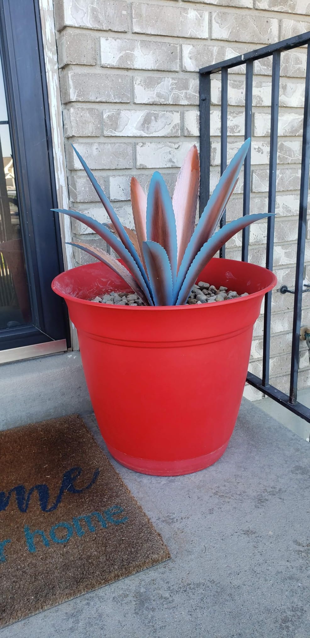TOMBABY Enlarge Thickened Wind Resistant Metal Agave Garden Art Metal Plant Country Garden Sculpture Statue Outdoor Decoration Agave Metal Plant Courtyard Lawn Ornament Gift (2, 12 Leaves red) customer photo 1